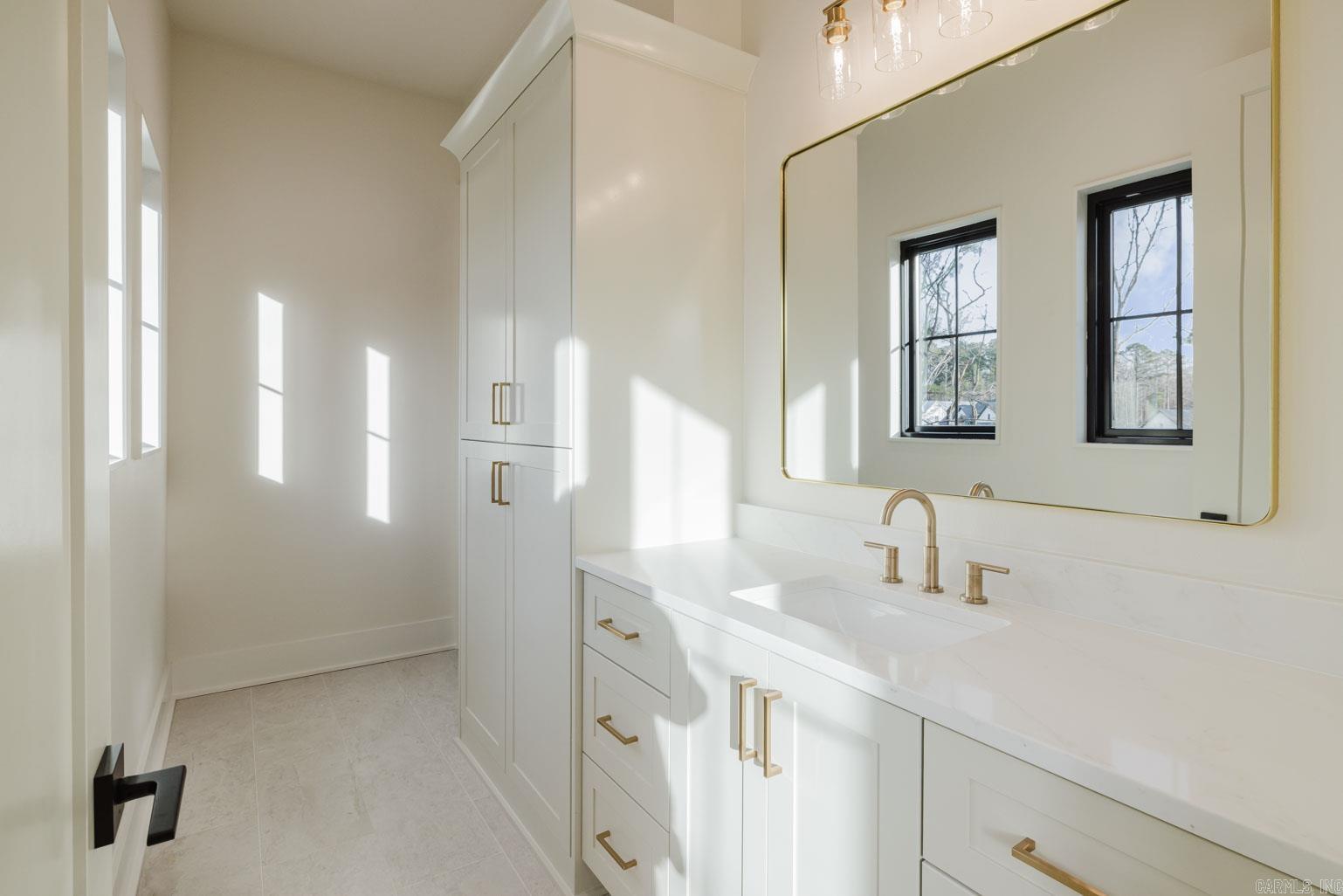 HAZEL OAK - Residential