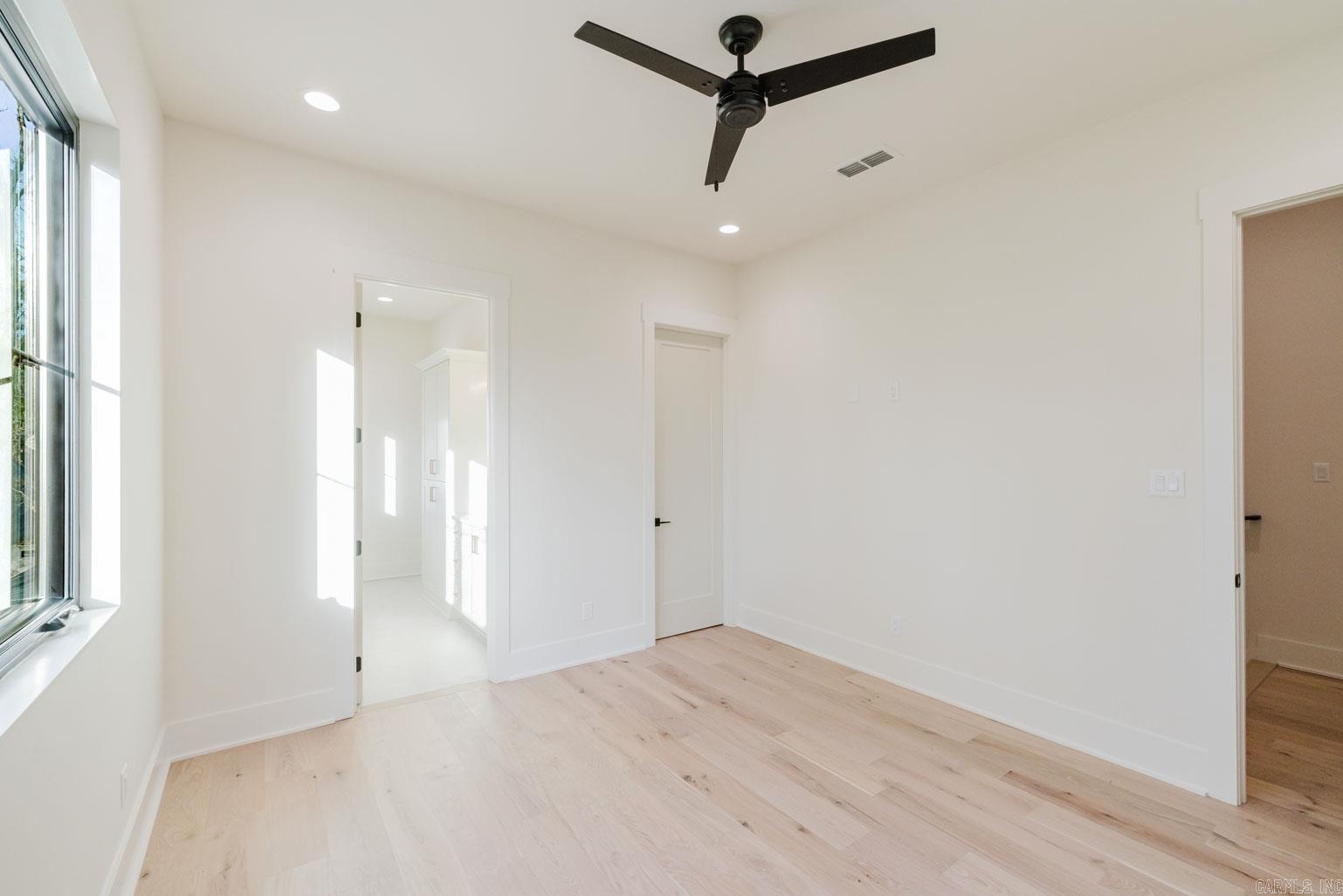 HAZEL OAK - Residential