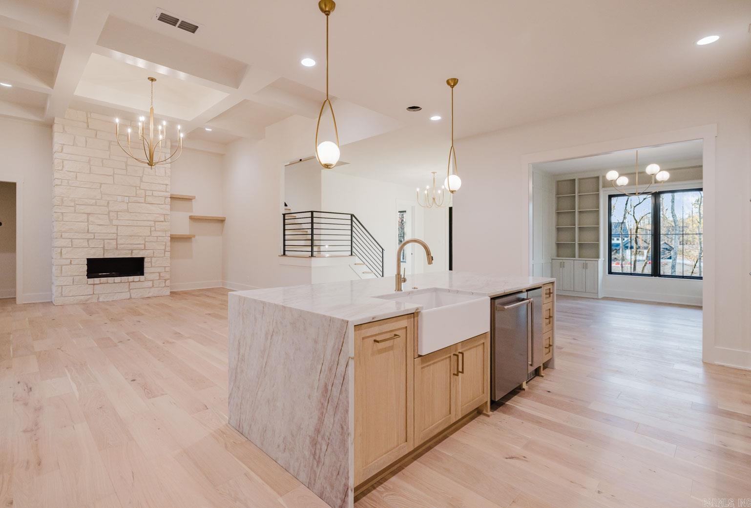 HAZEL OAK - Residential