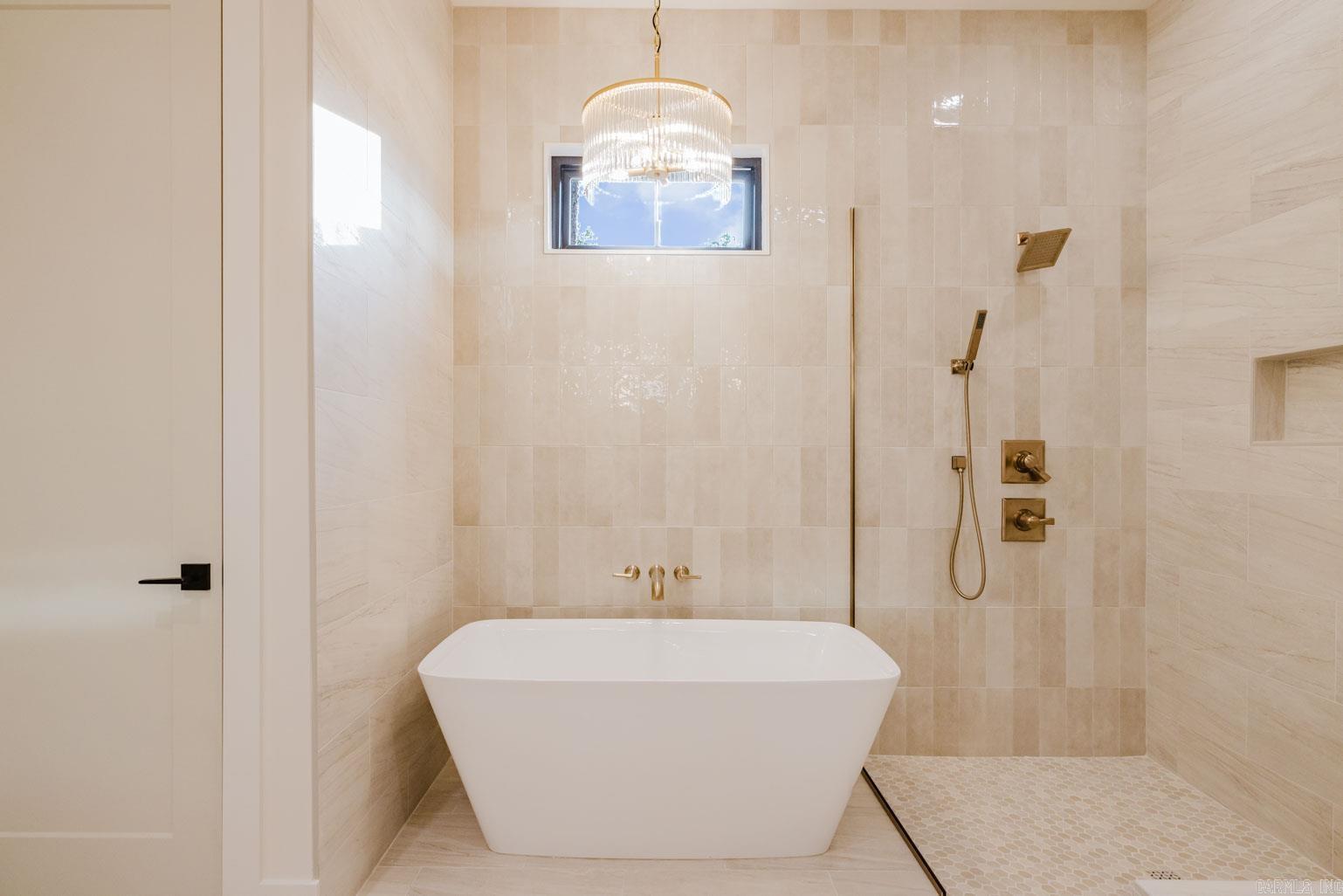 HAZEL OAK - Residential