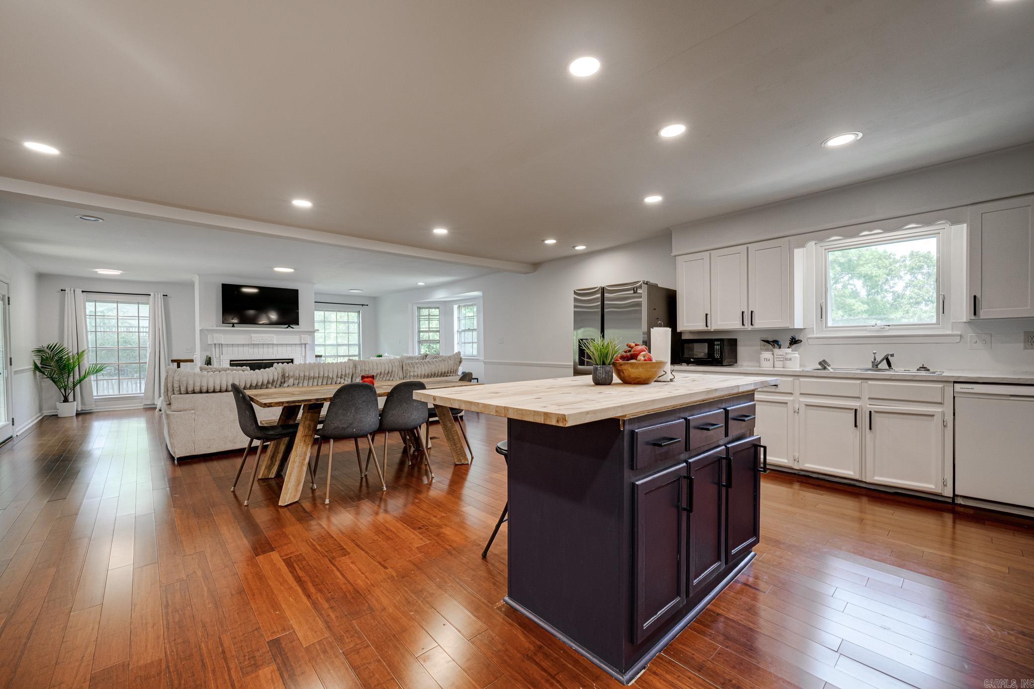 LEAWOOD MTN - Residential