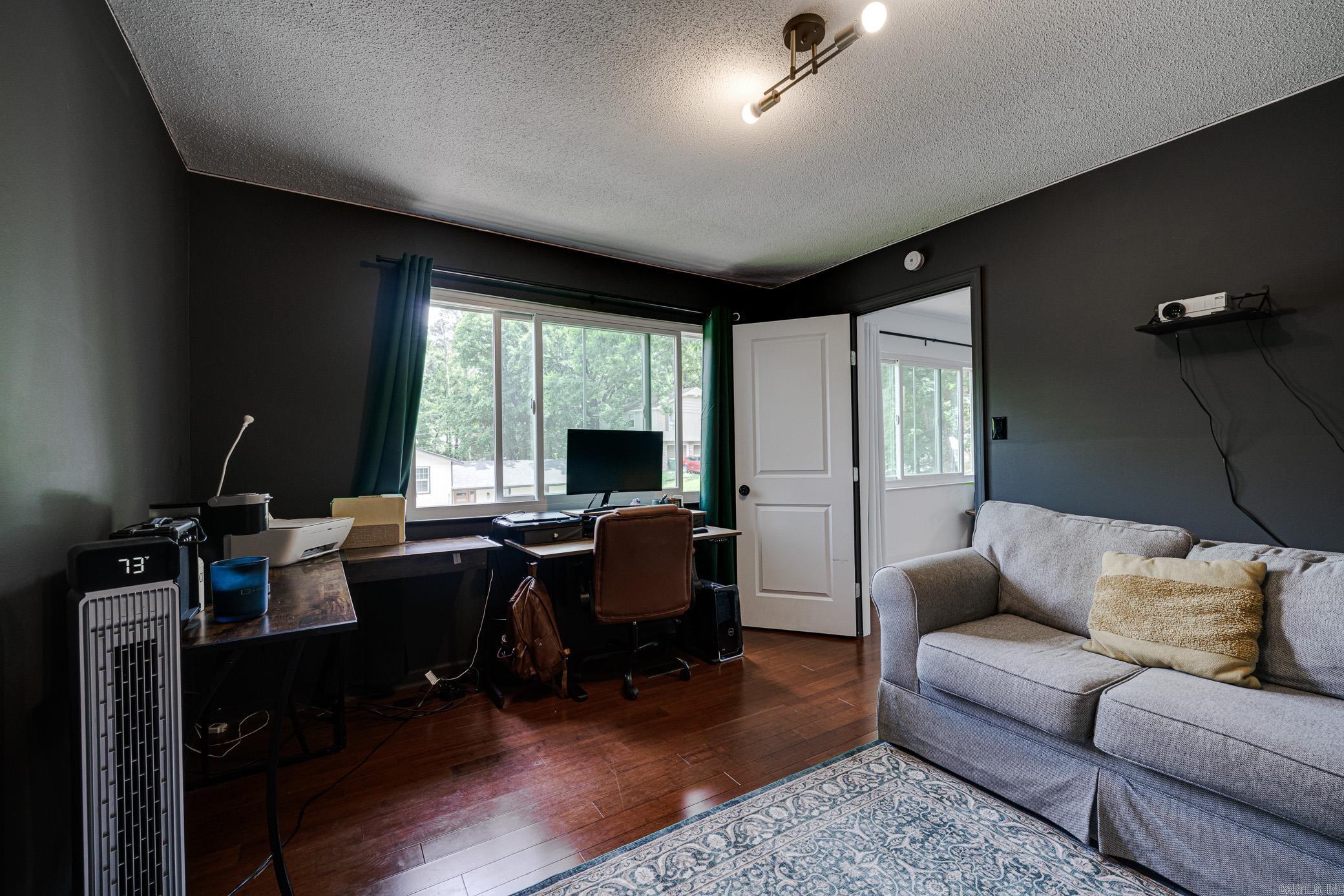 LEAWOOD MTN - Residential