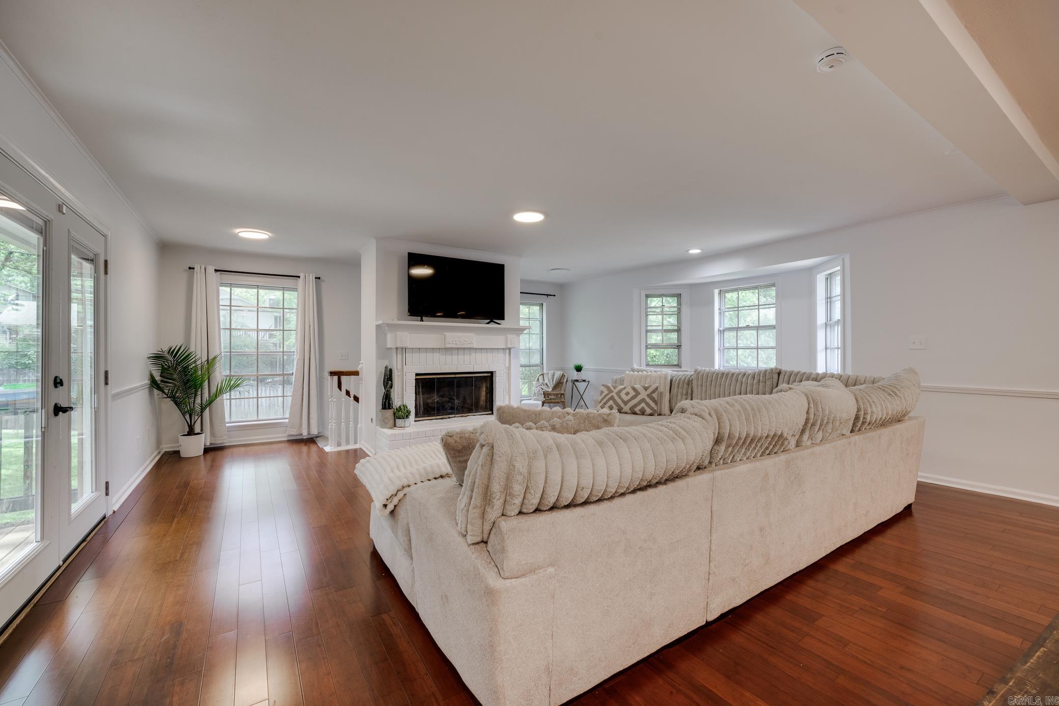 LEAWOOD MTN - Residential