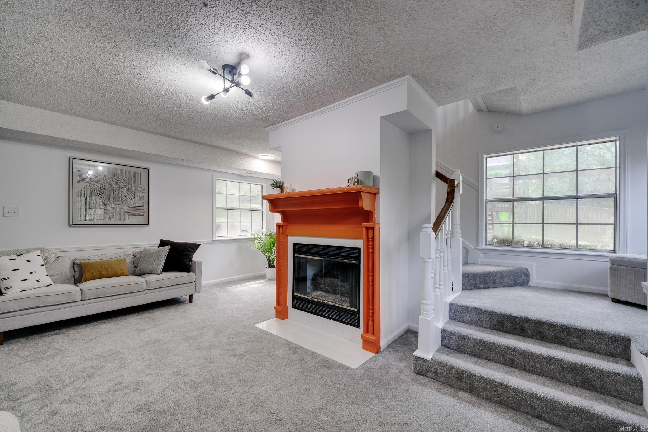 LEAWOOD MTN - Residential