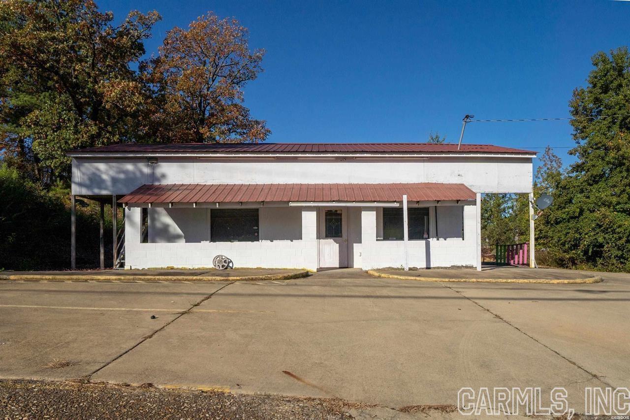 PRIME COMMERCIAL POSITIONING ON CENTRAL AVENUE!!! EXCELLENT LOCATION!!! VERY NEAR OAKLAWN AND VISIBILITY IS TREMENDOUS!!! IDEAL FOR COFFEE BUSINESS, MEDICAL OFFICE, BUSINESS OFFICE, BANK, ETC. THE SITE IS APPROXIMATELY 0.70 ACRES WITH GOOD FRONTAGE!!! PRICED TO SELL!!!