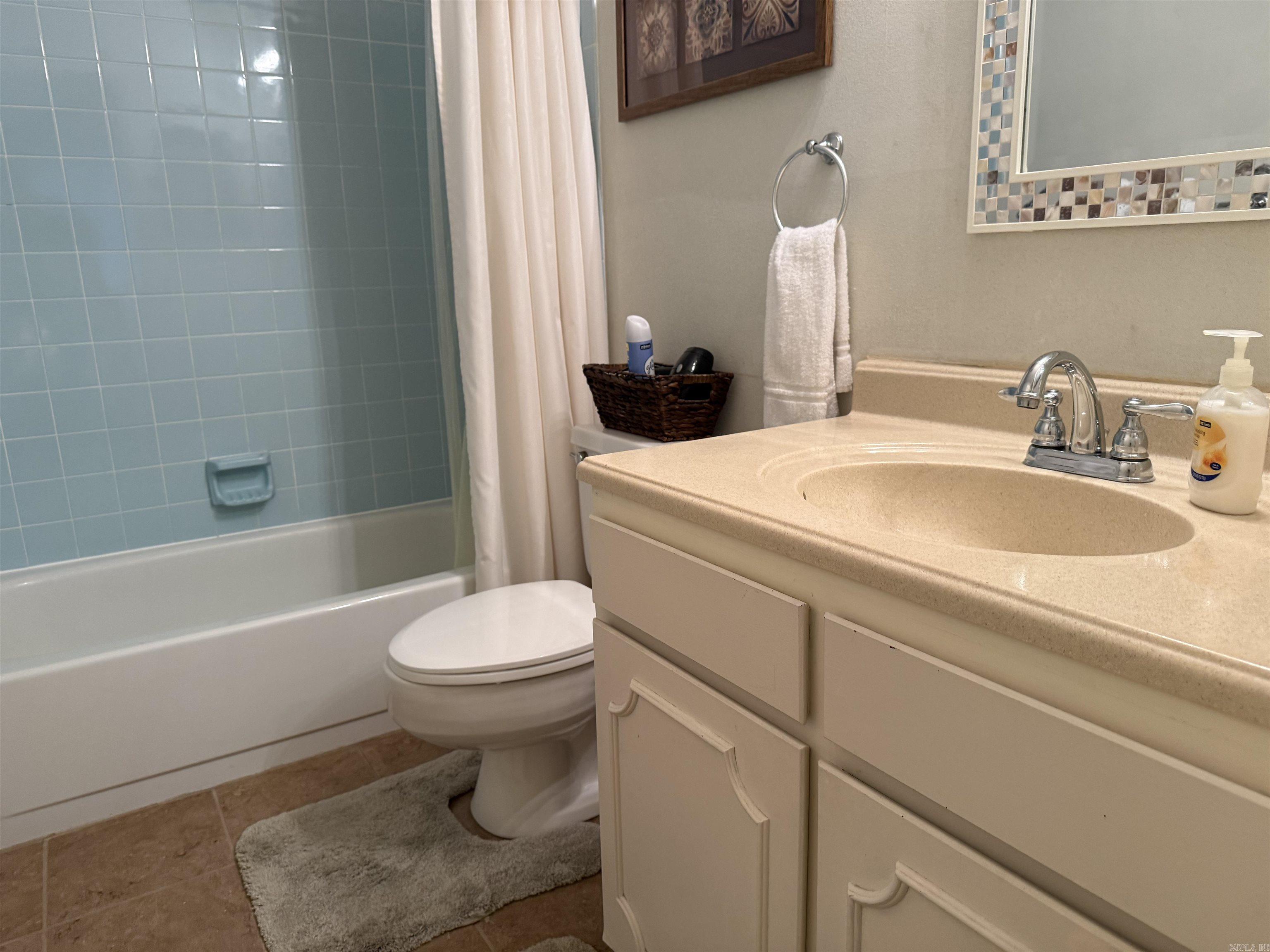 CLIFFSIDE LODGE - Residential