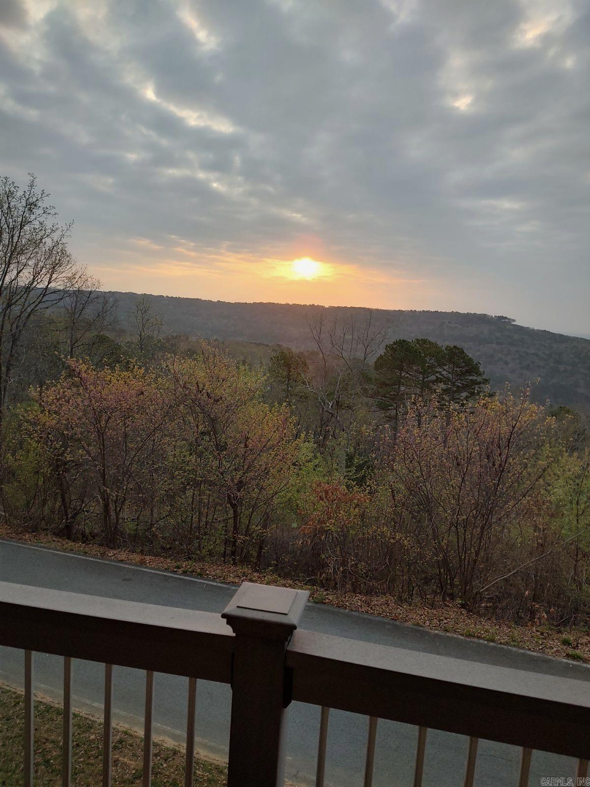 CLIFFSIDE LODGE - Residential