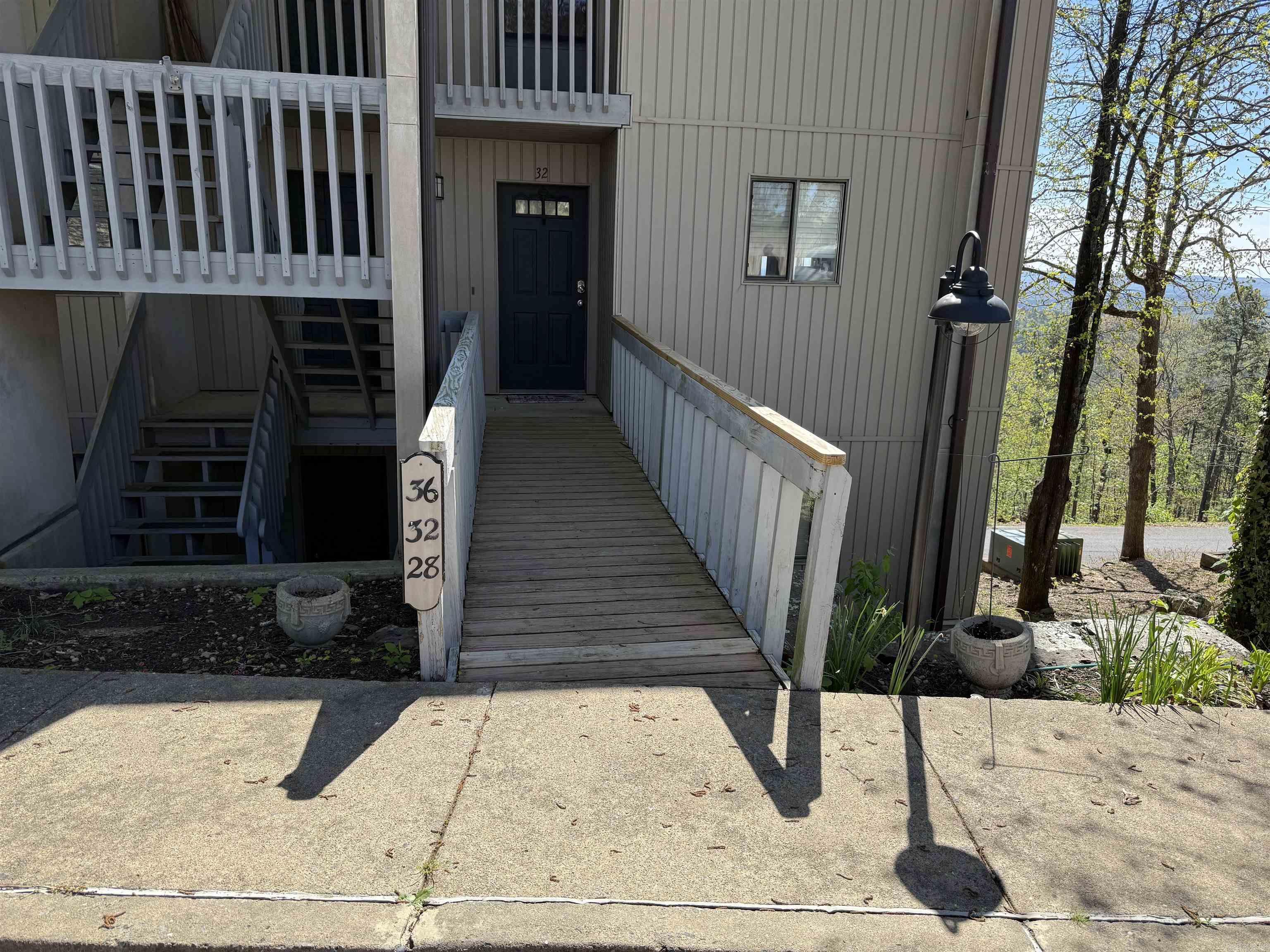 CLIFFSIDE LODGE - Residential