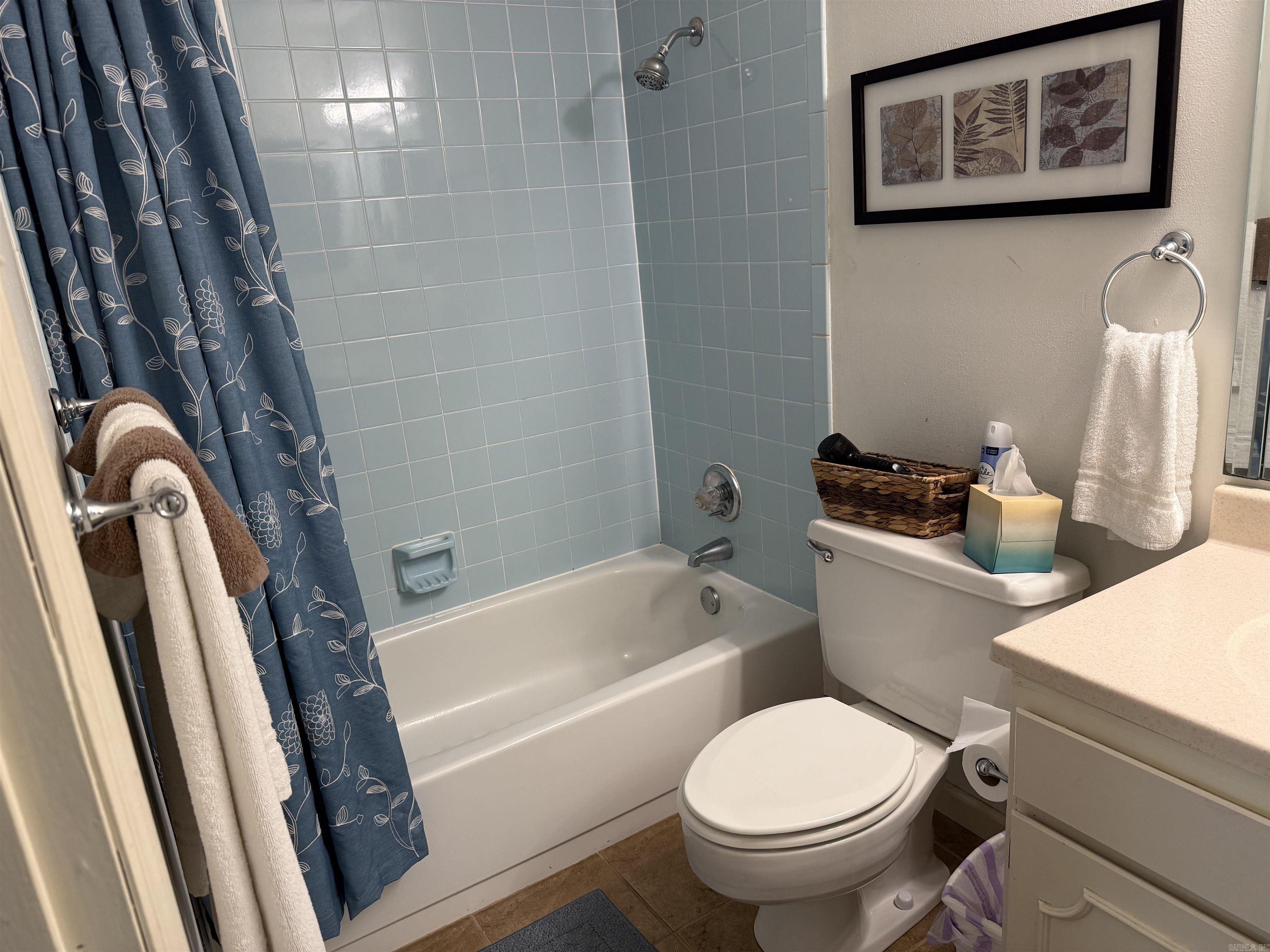 CLIFFSIDE LODGE - Residential