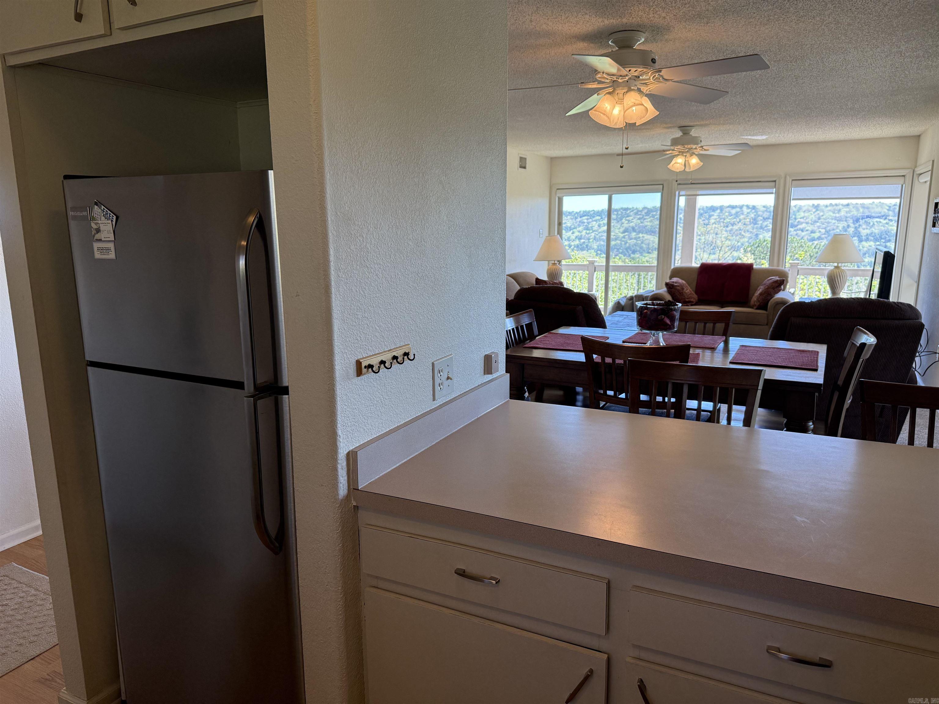 CLIFFSIDE LODGE - Residential