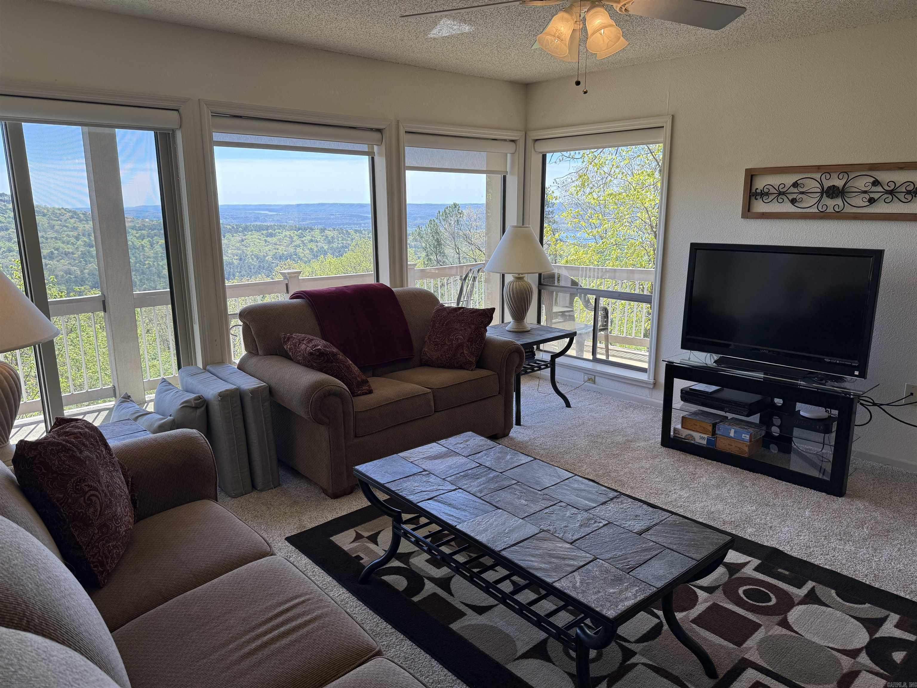 CLIFFSIDE LODGE - Residential