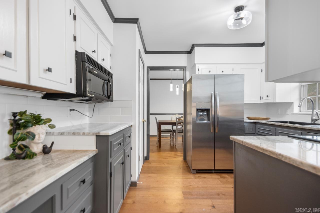 COLONY WEST - Residential