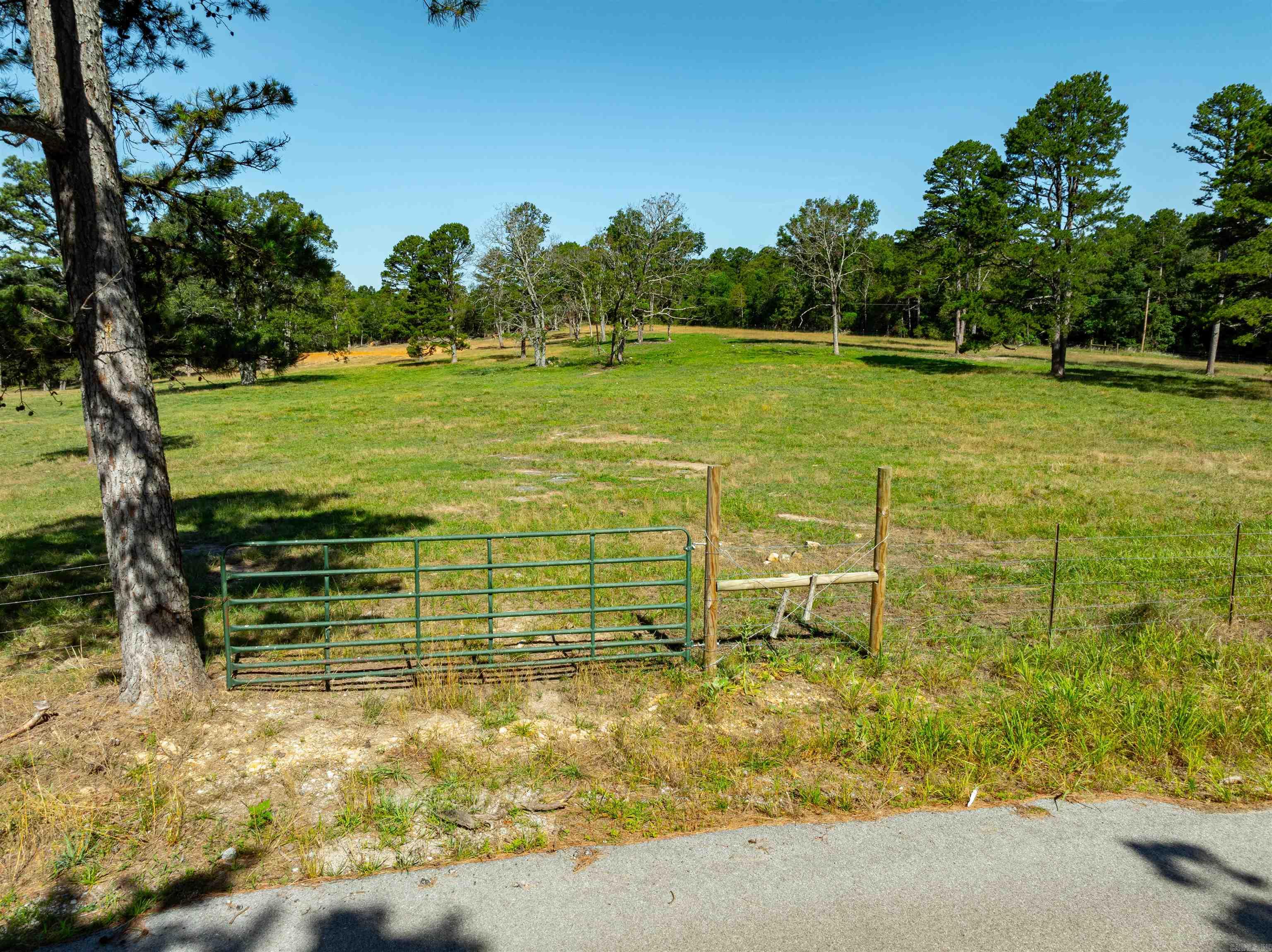 Metes & Bounds - Land