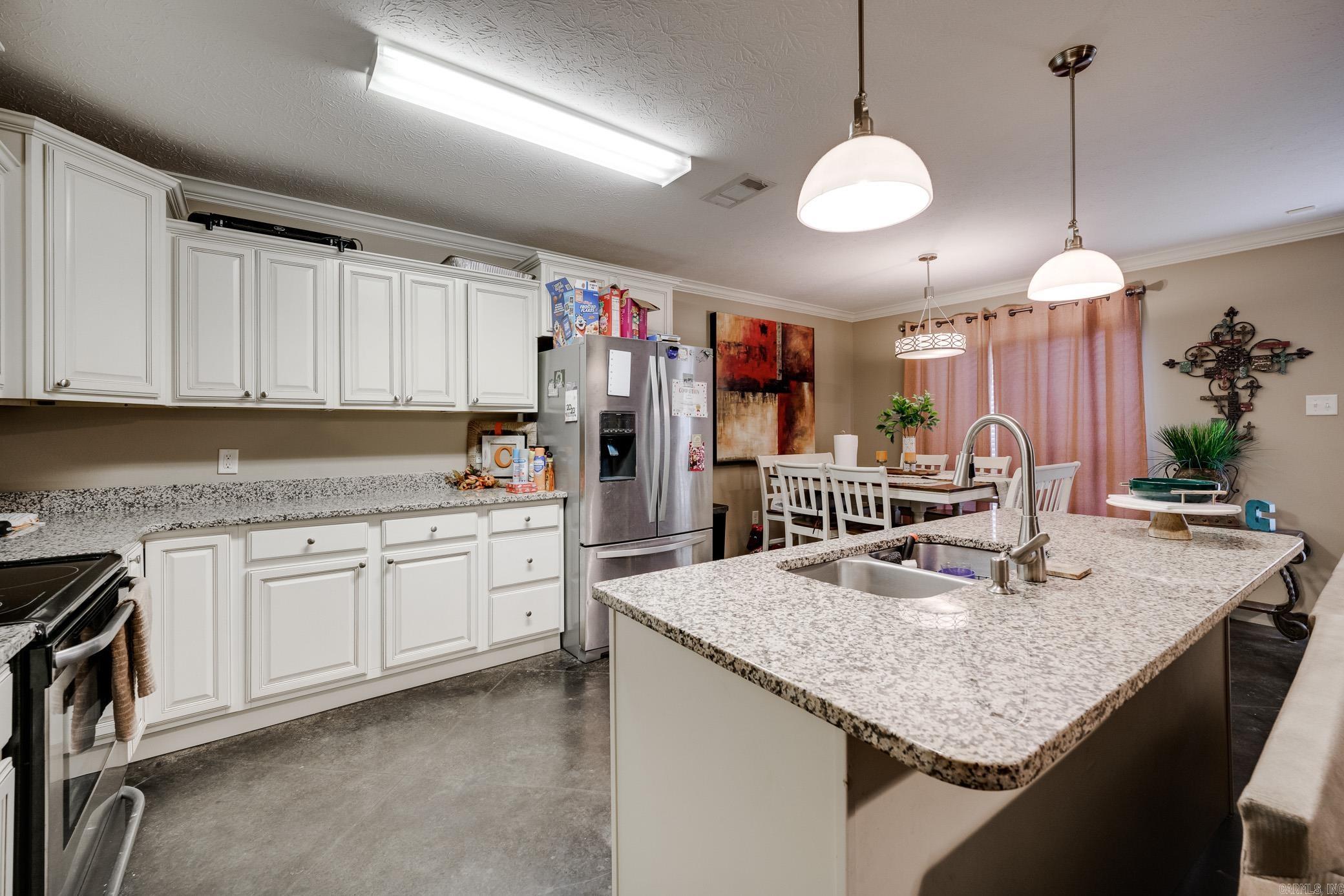 Makenna Cove - Residential