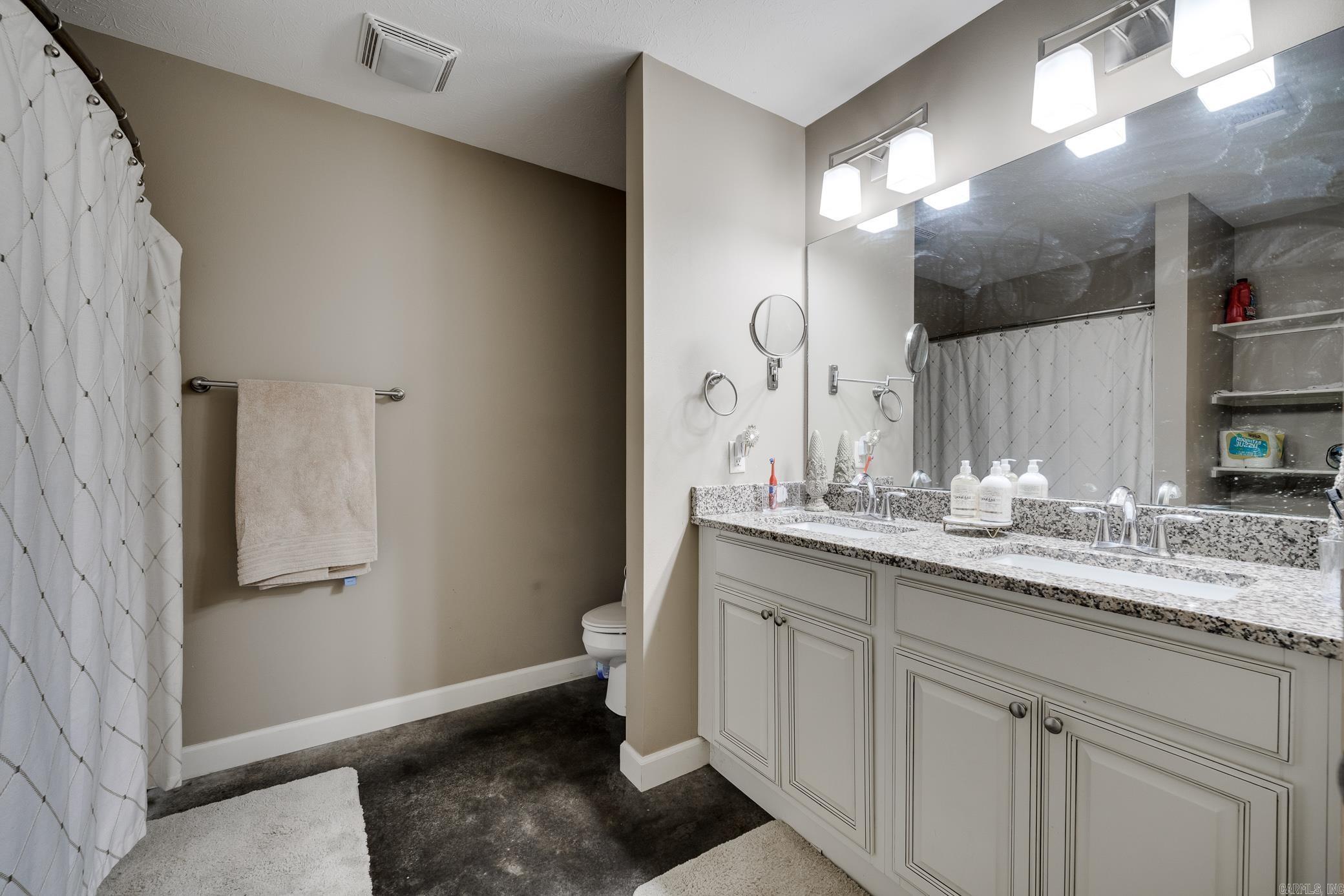 Makenna Cove - Residential