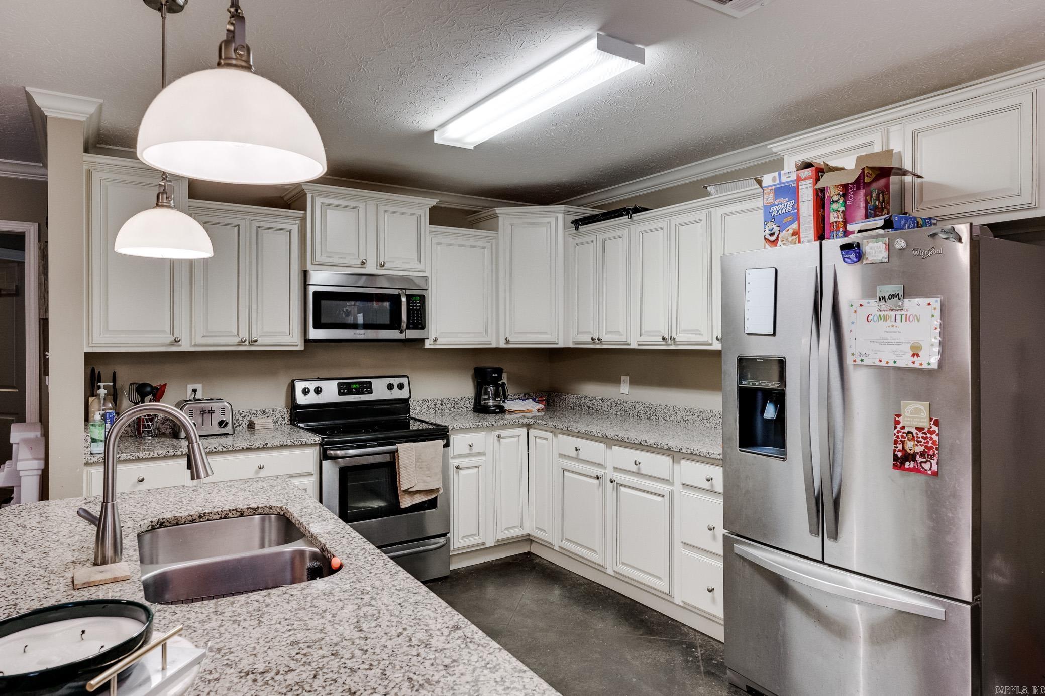 Makenna Cove - Residential