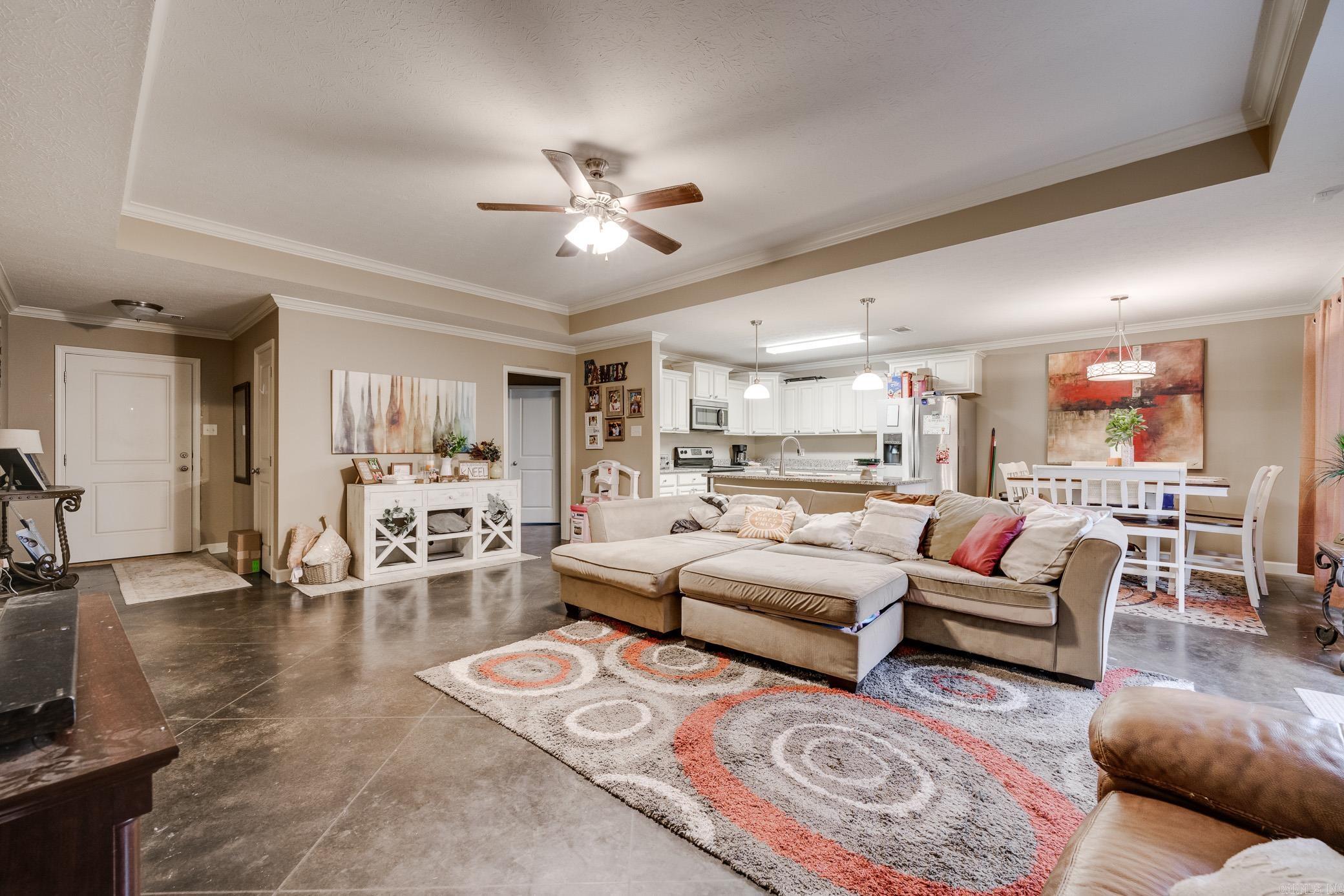 Makenna Cove - Residential