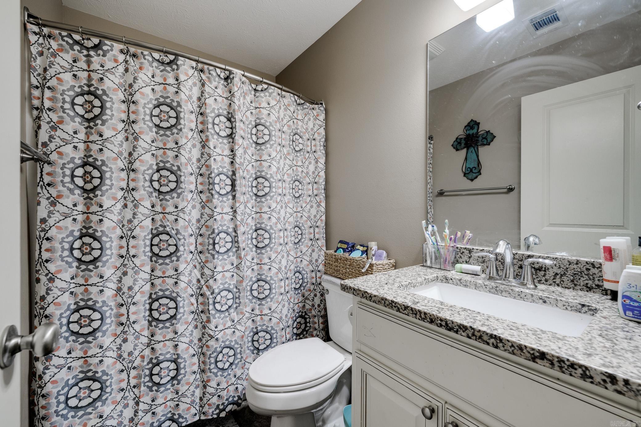 Makenna Cove - Residential