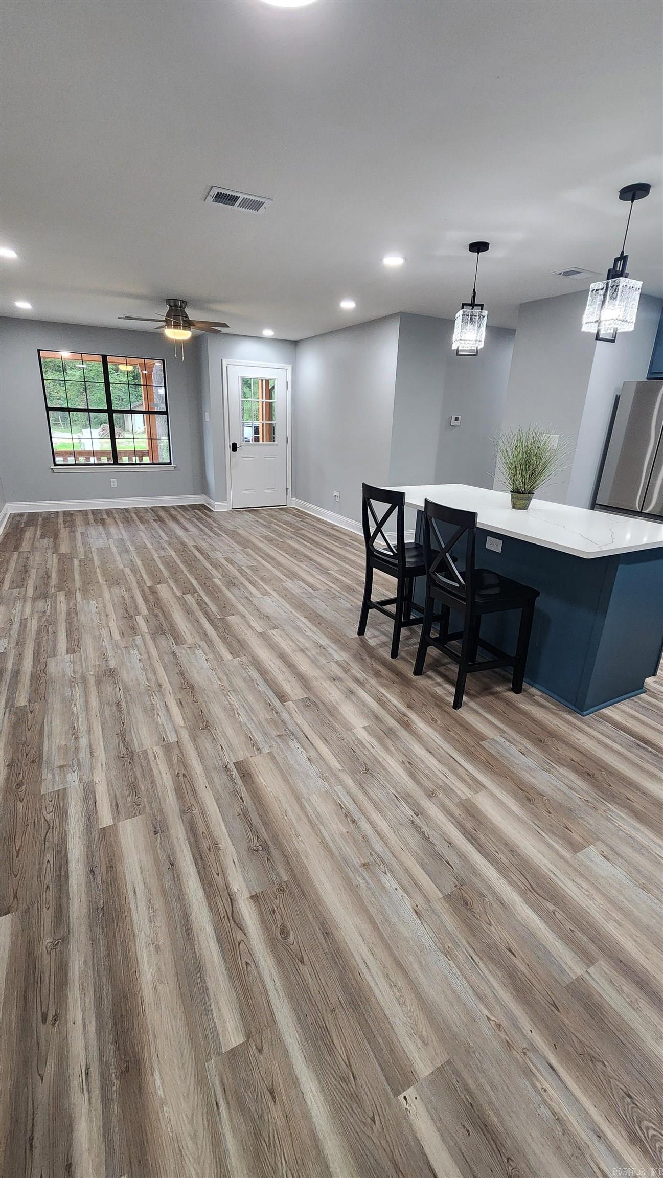 HOLLYWOOD HEIGHTS - Residential