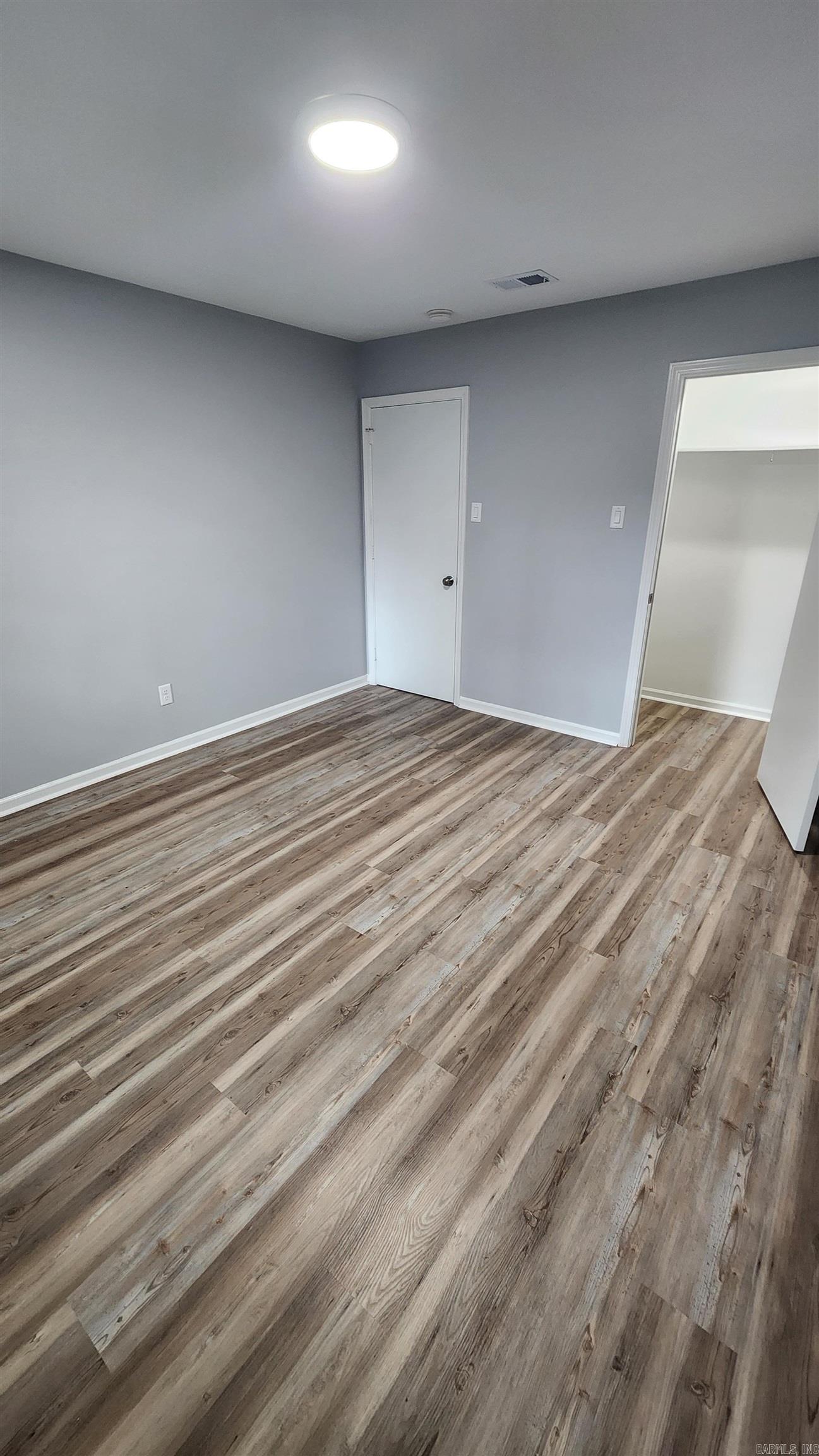 HOLLYWOOD HEIGHTS - Residential