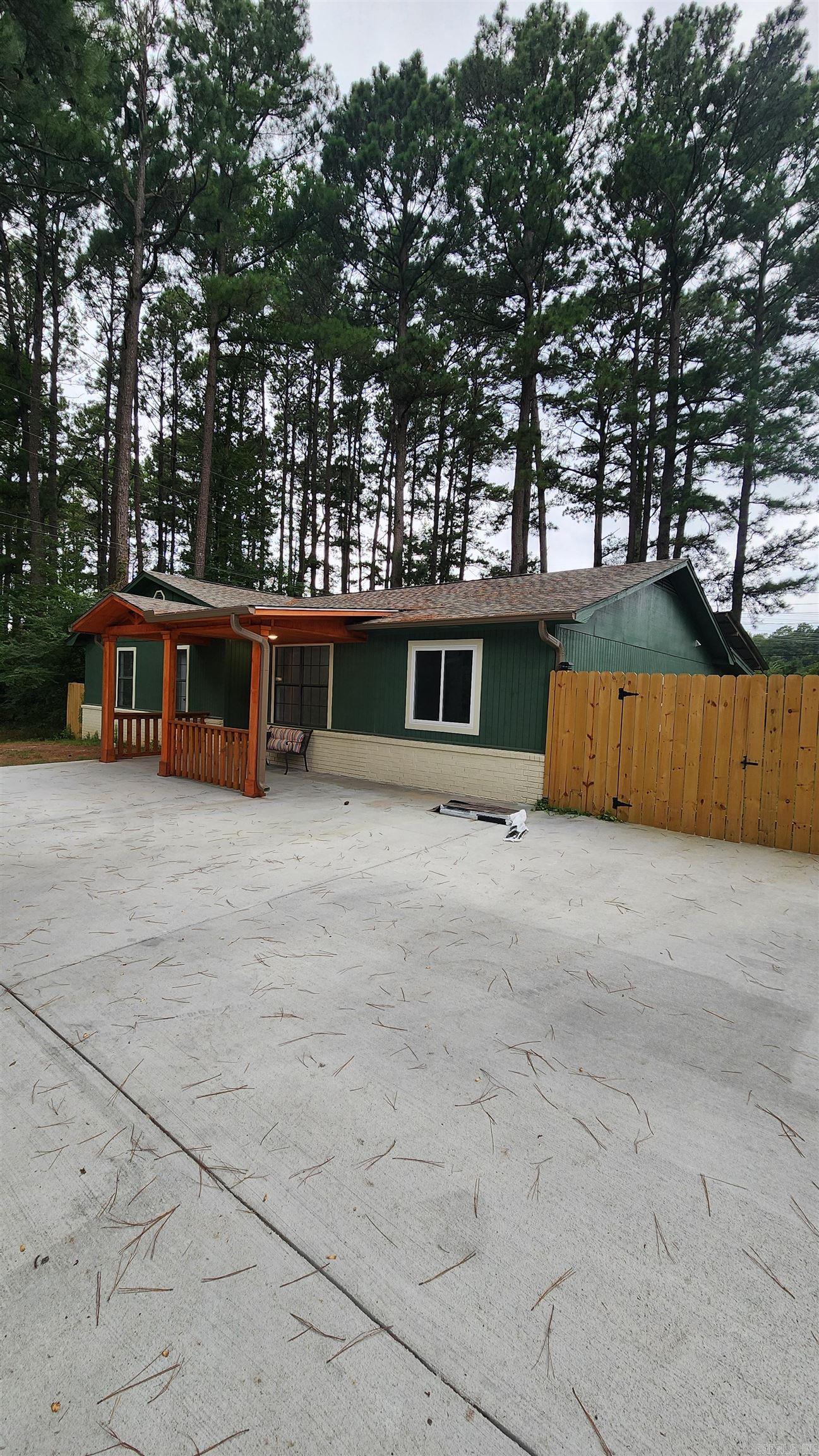 HOLLYWOOD HEIGHTS - Residential