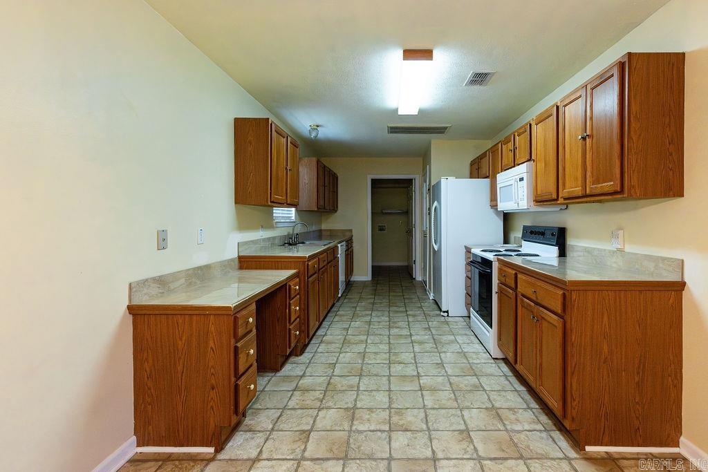 DOVE CREEK - Residential