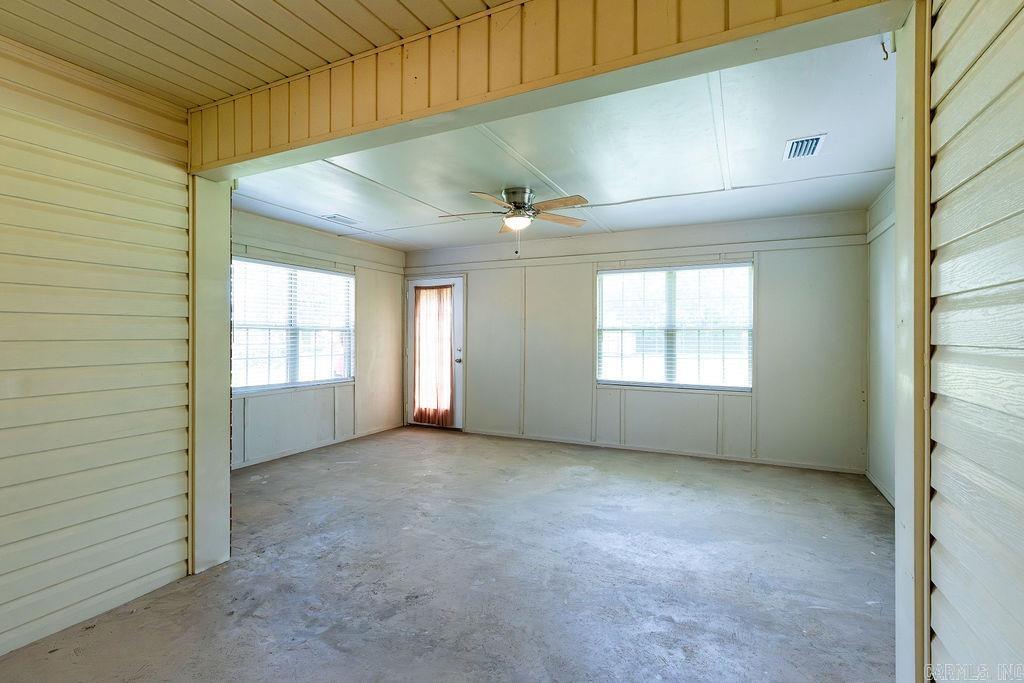 DOVE CREEK - Residential