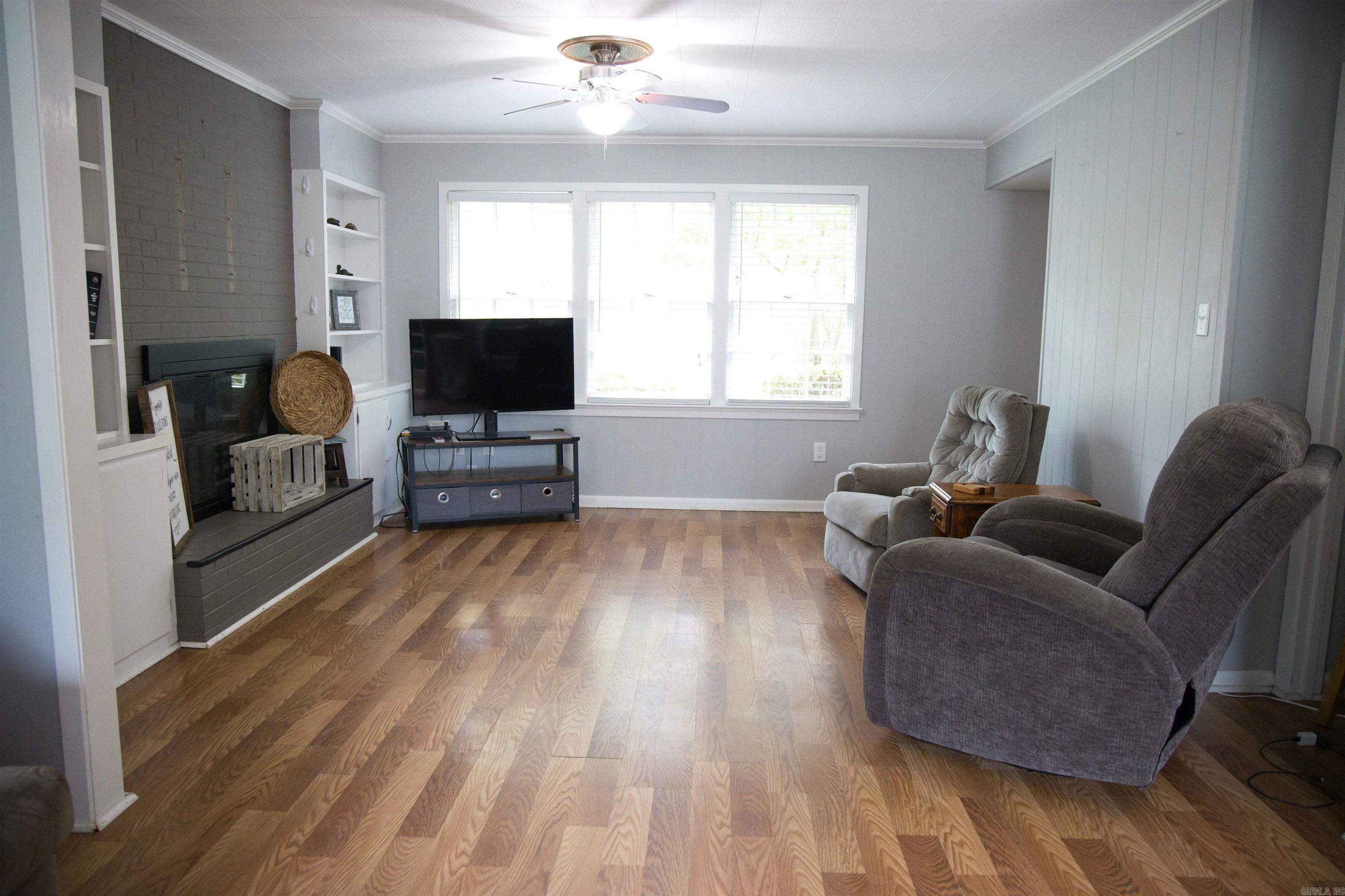 MCKAY - Residential