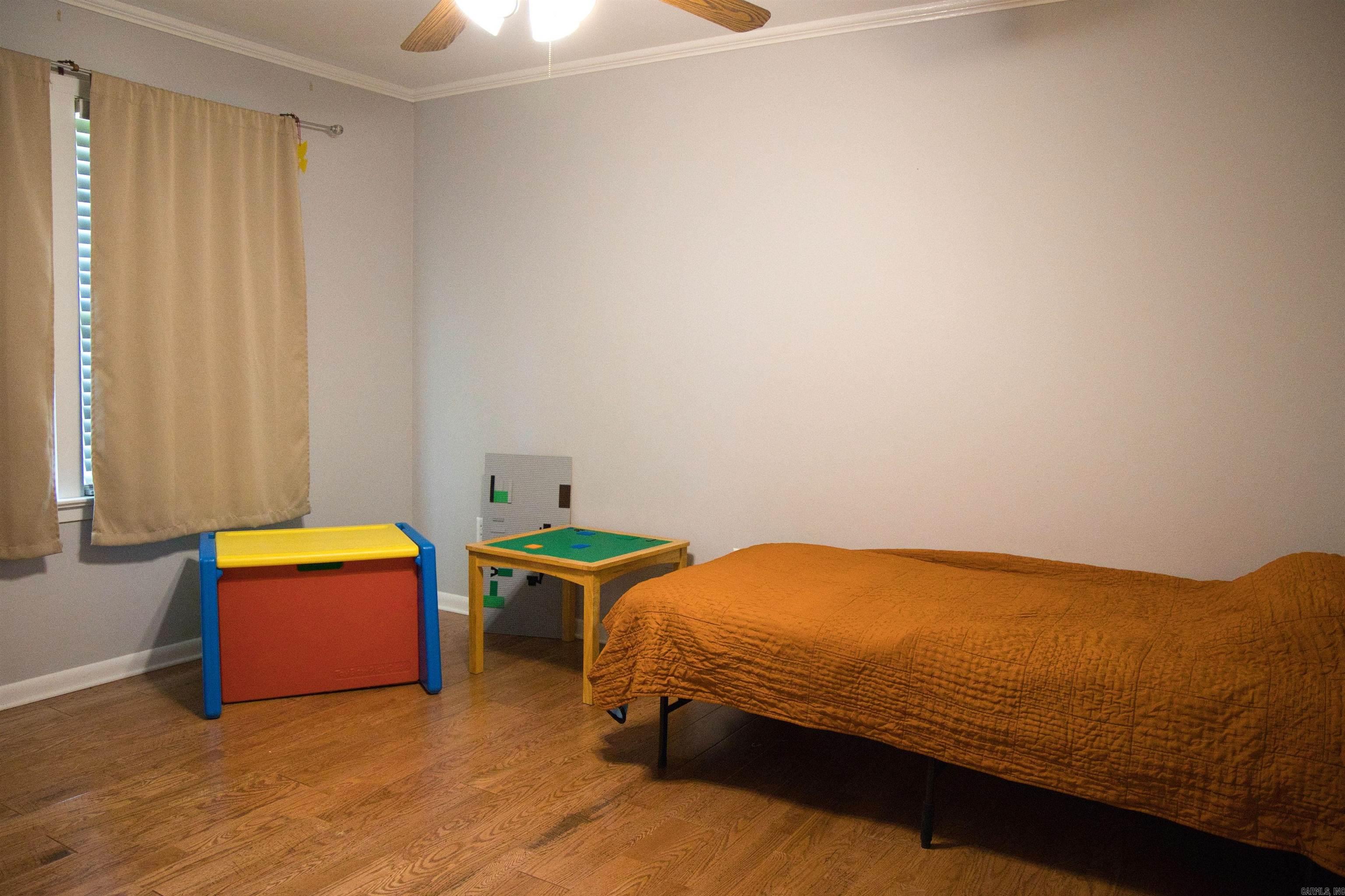 MCKAY - Residential