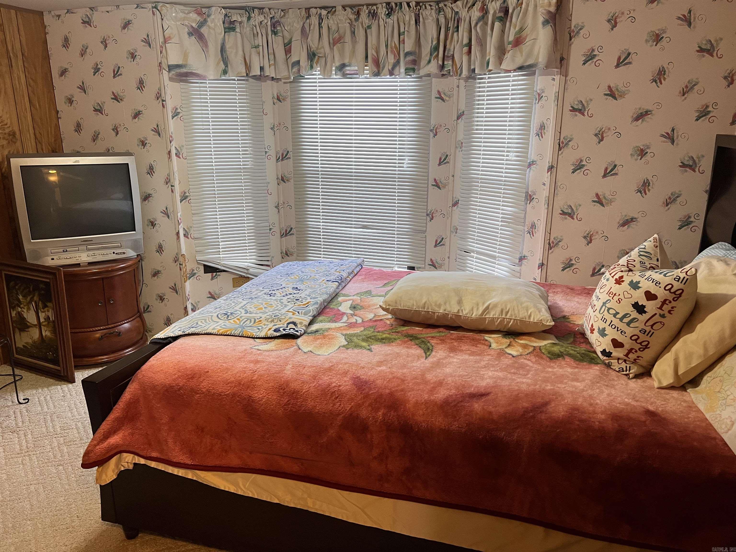 HIDDEN VALLEY ESTATES - Residential