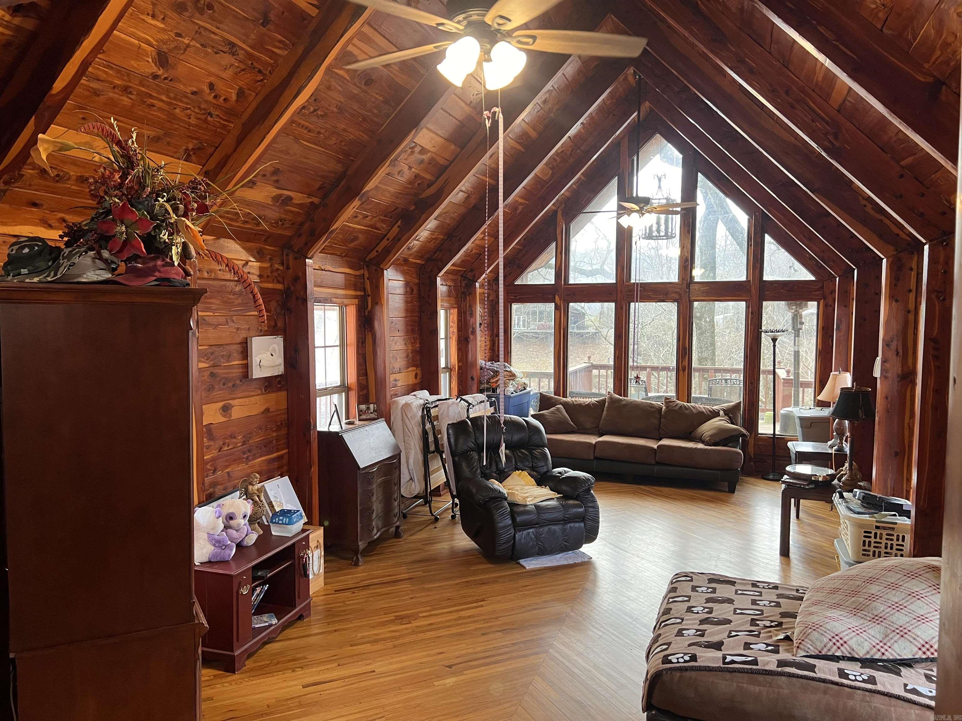 HIDDEN VALLEY ESTATES - Residential