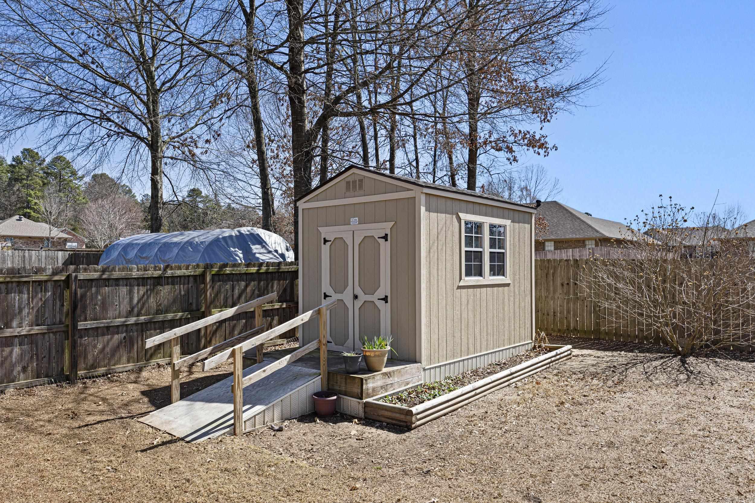 SHILOH MANOR - Residential