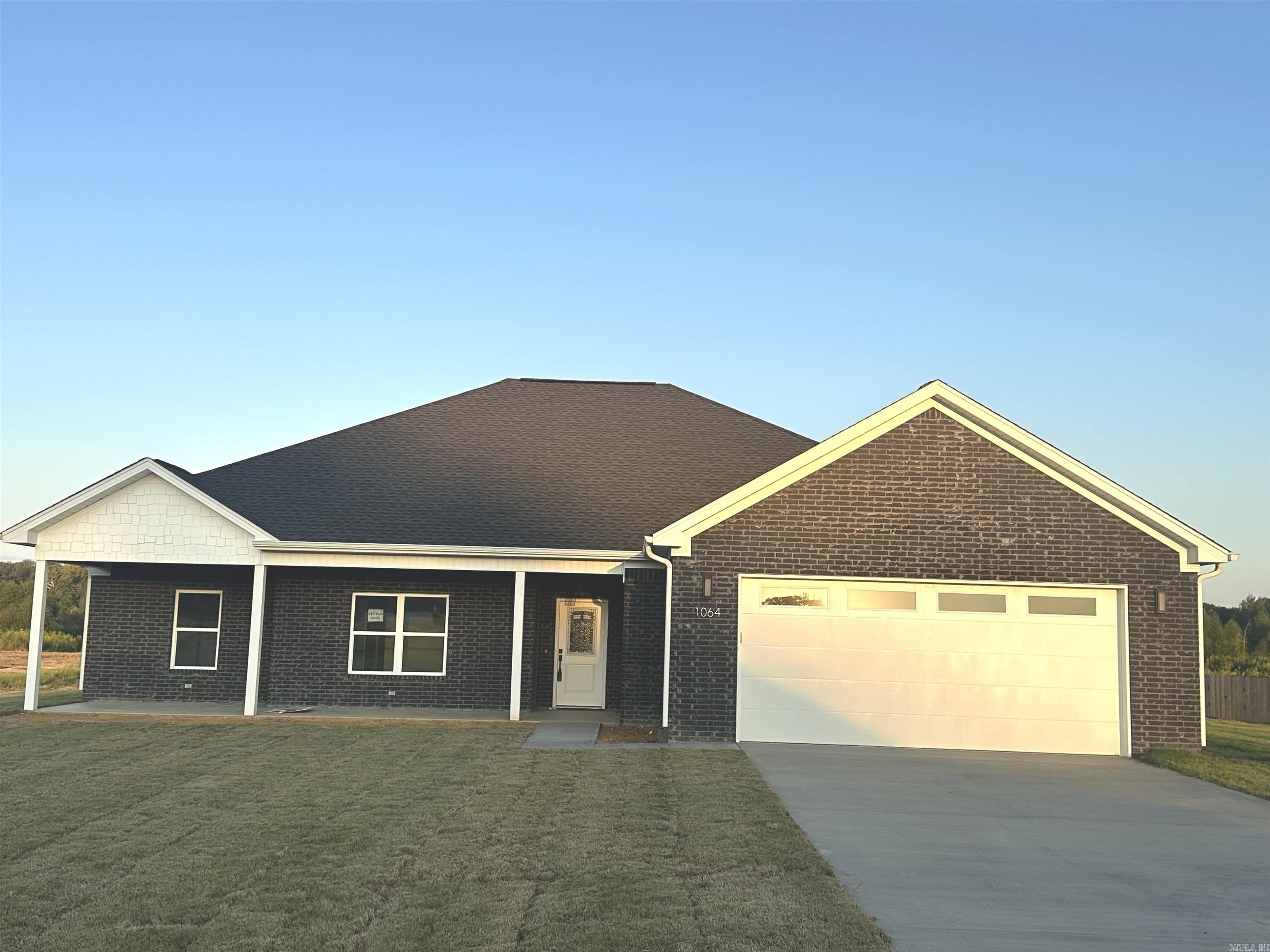 WINCHESTER ESTATES - Residential