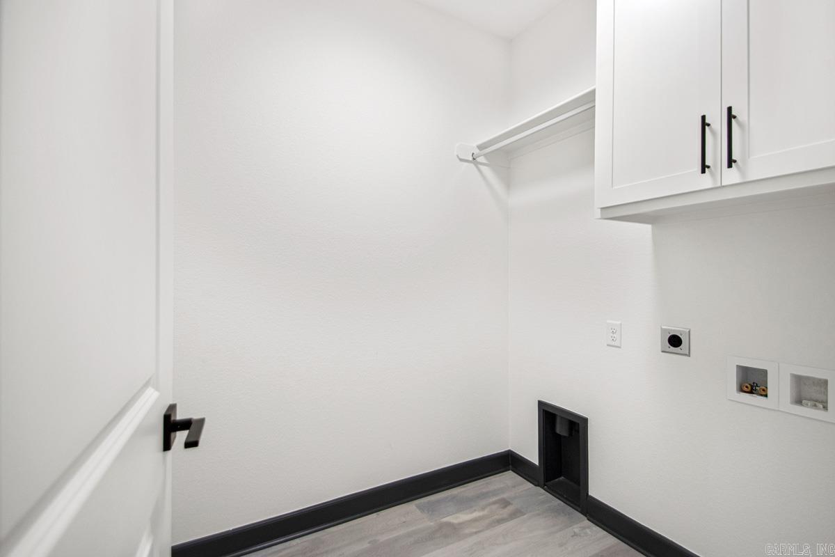 WINCHESTER ESTATES - Residential