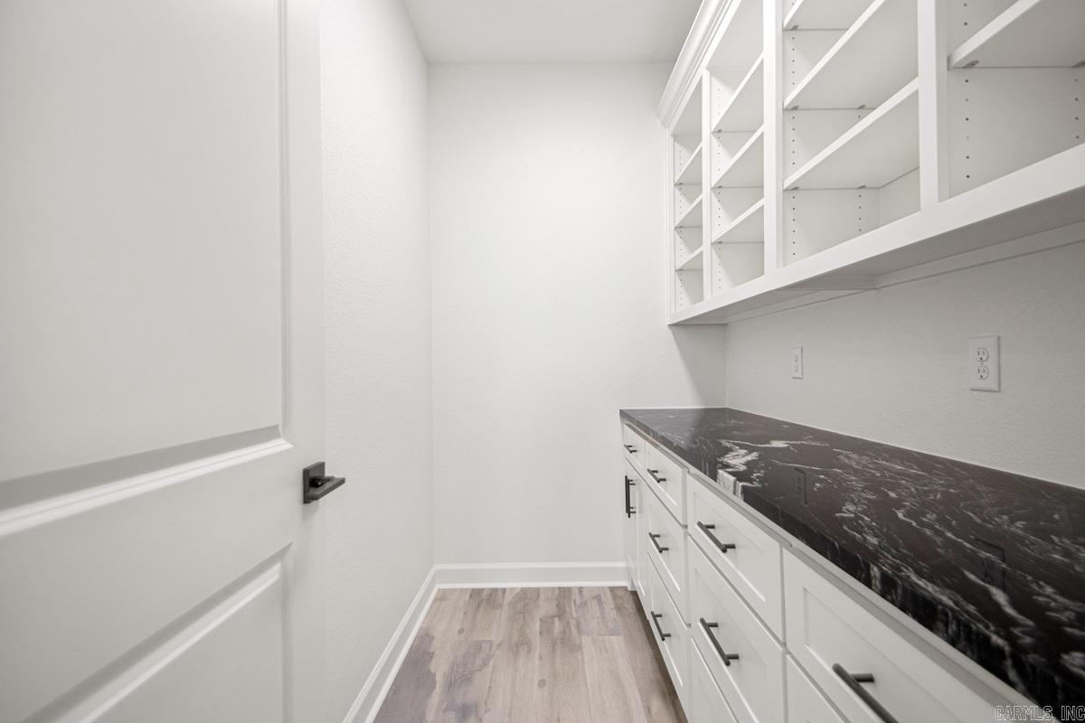 WINCHESTER ESTATES - Residential