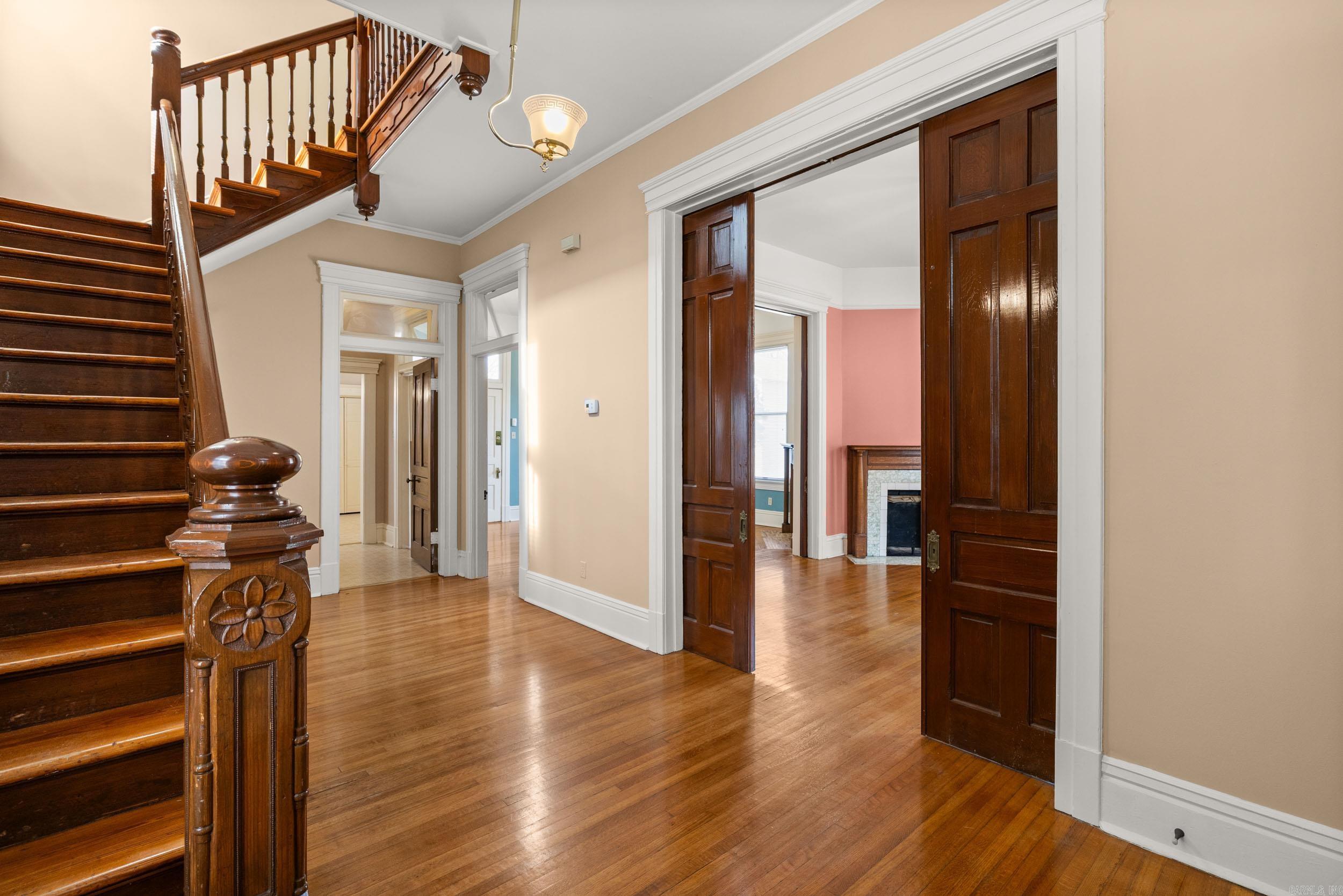 Weldon E Wrights - Residential