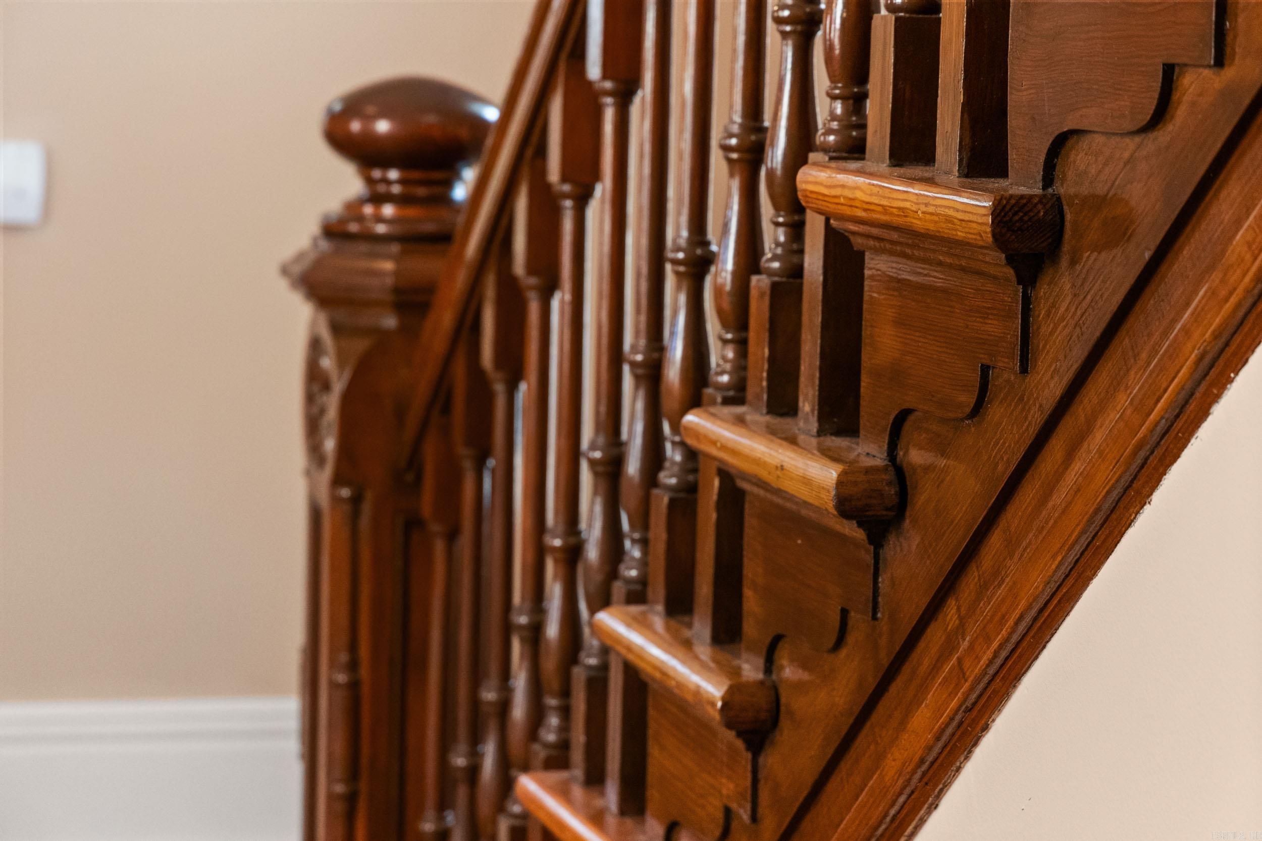 Weldon E Wrights - Residential