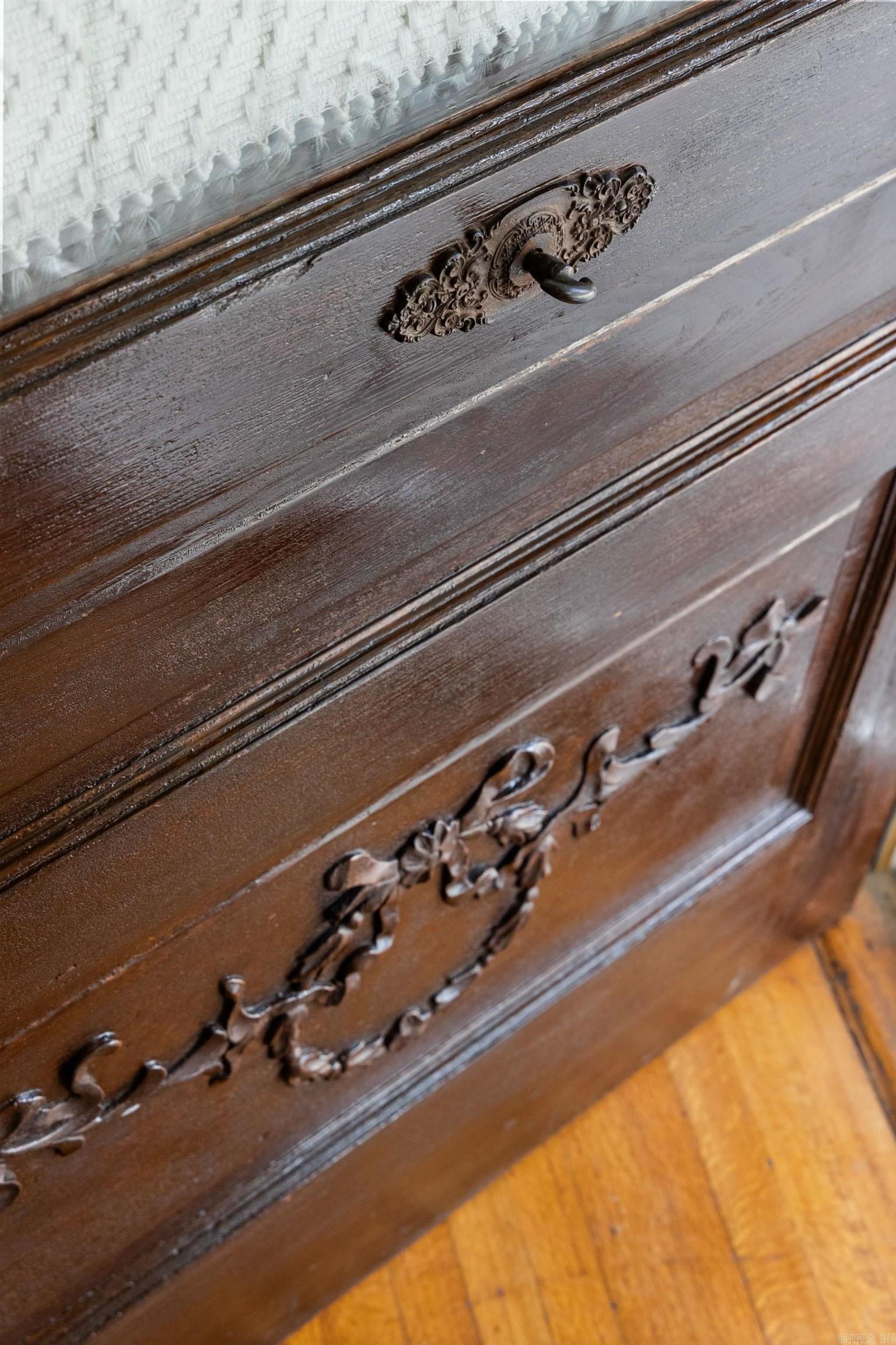 Weldon E Wrights - Residential