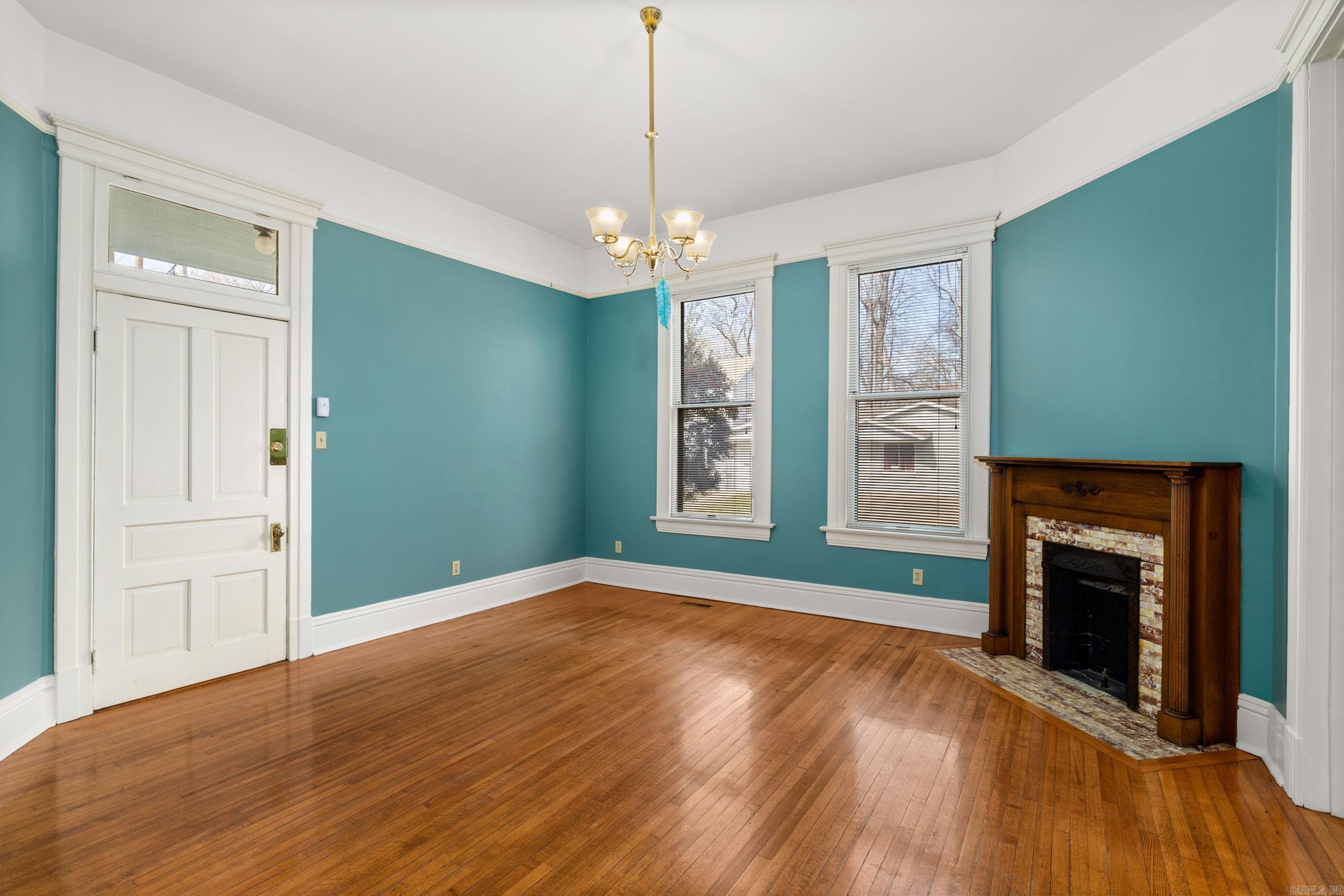 Weldon E Wrights - Residential