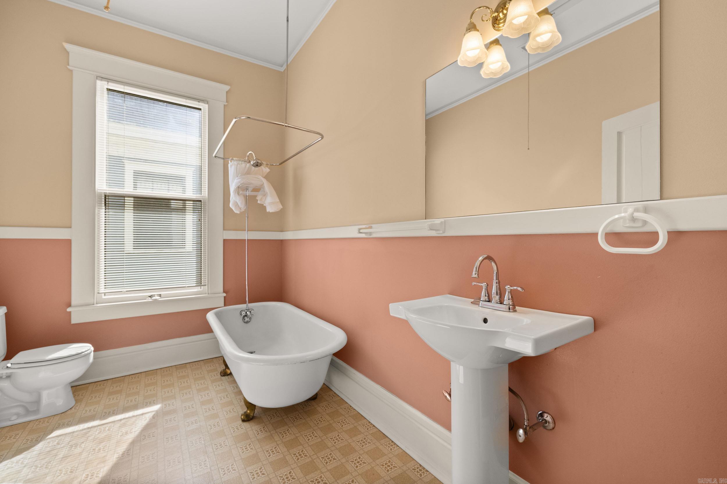 Weldon E Wrights - Residential