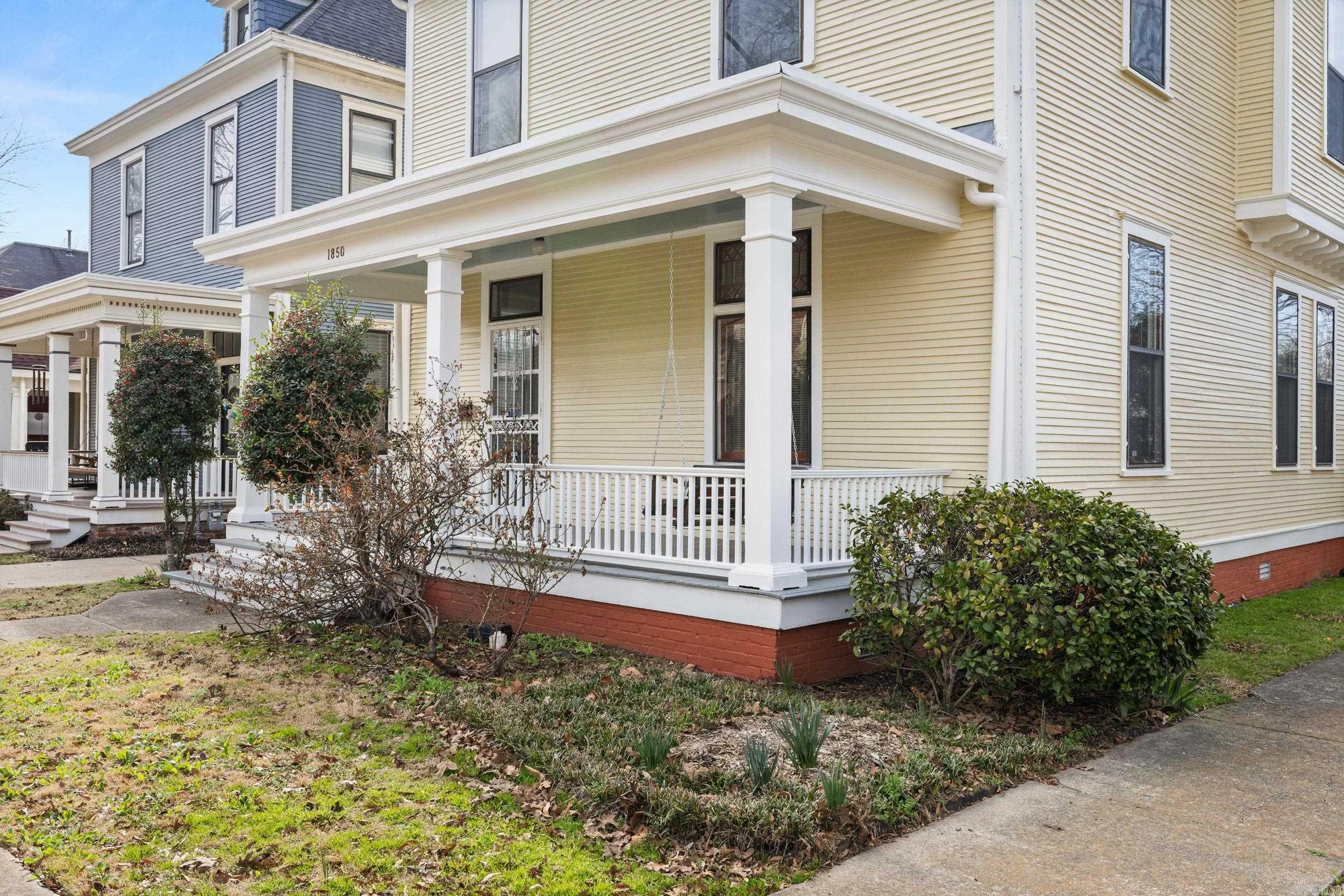 Weldon E Wrights - Residential