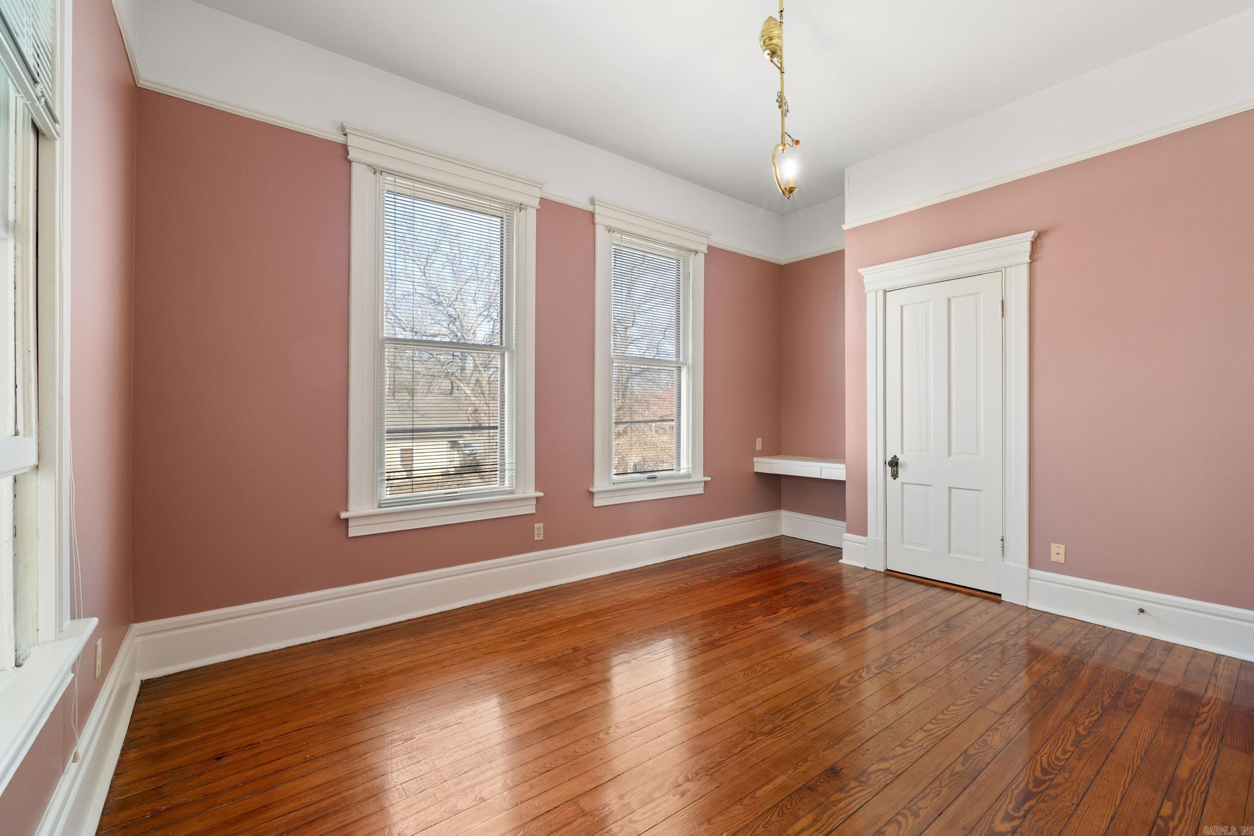 Weldon E Wrights - Residential