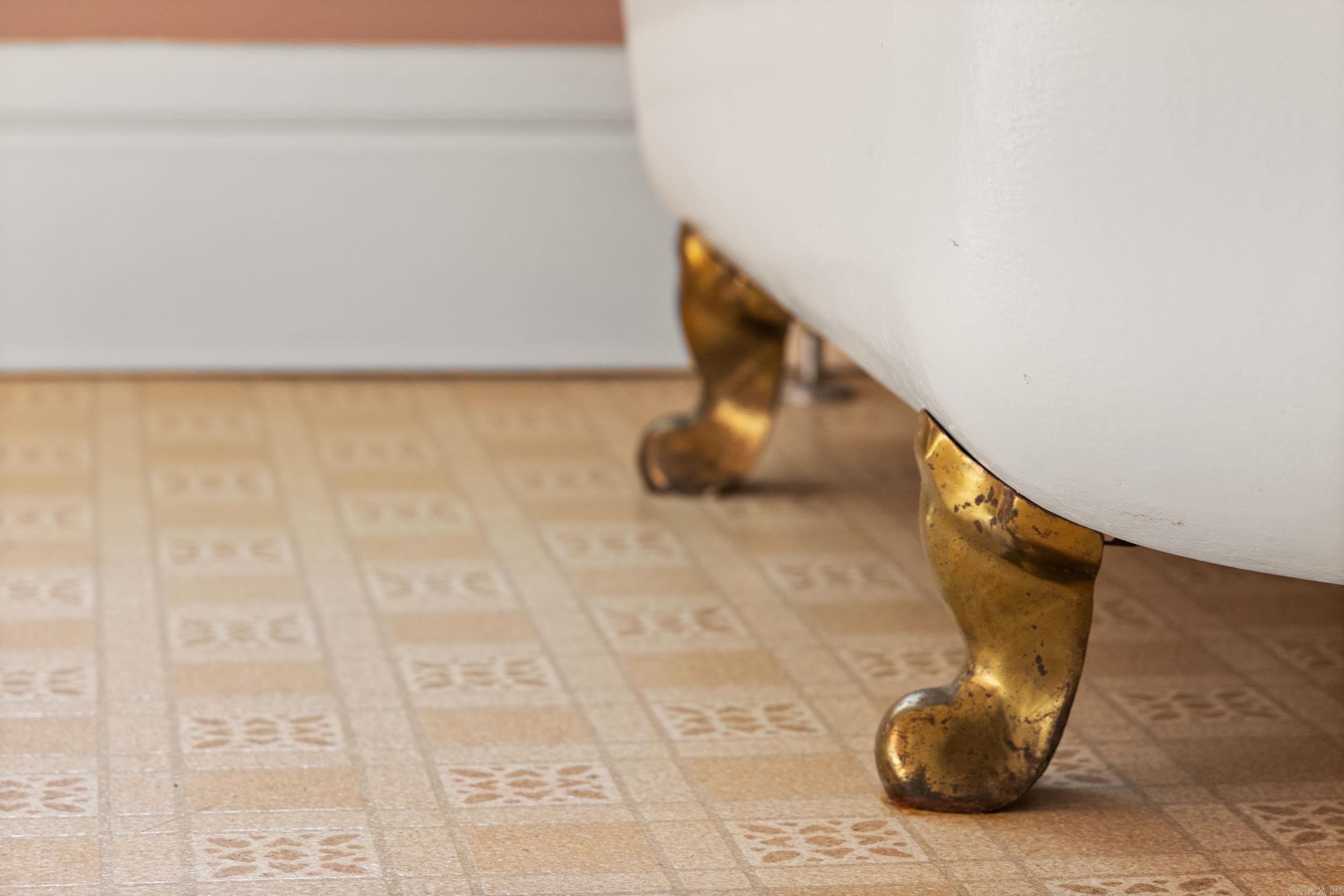 Weldon E Wrights - Residential