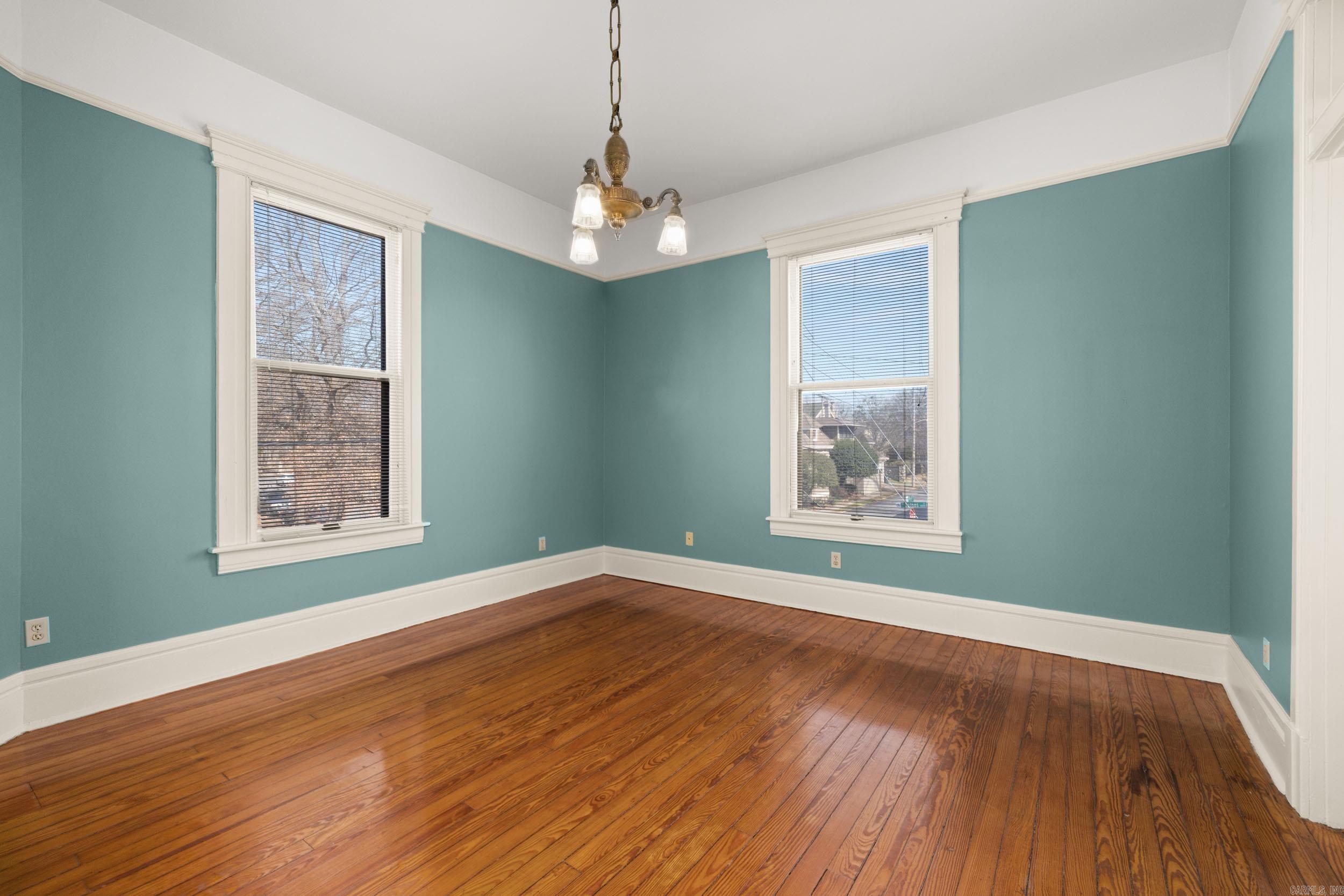 Weldon E Wrights - Residential