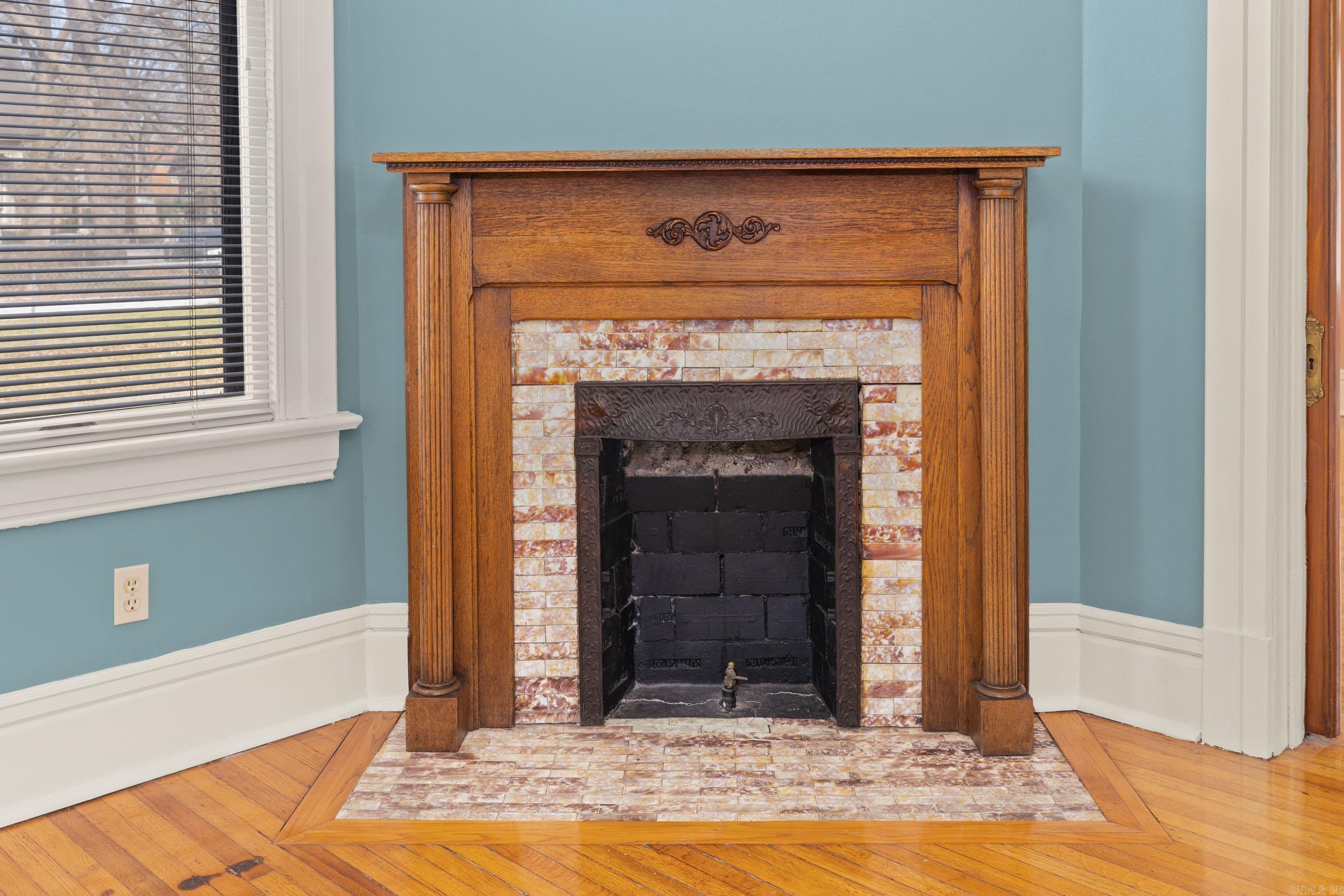 Weldon E Wrights - Residential