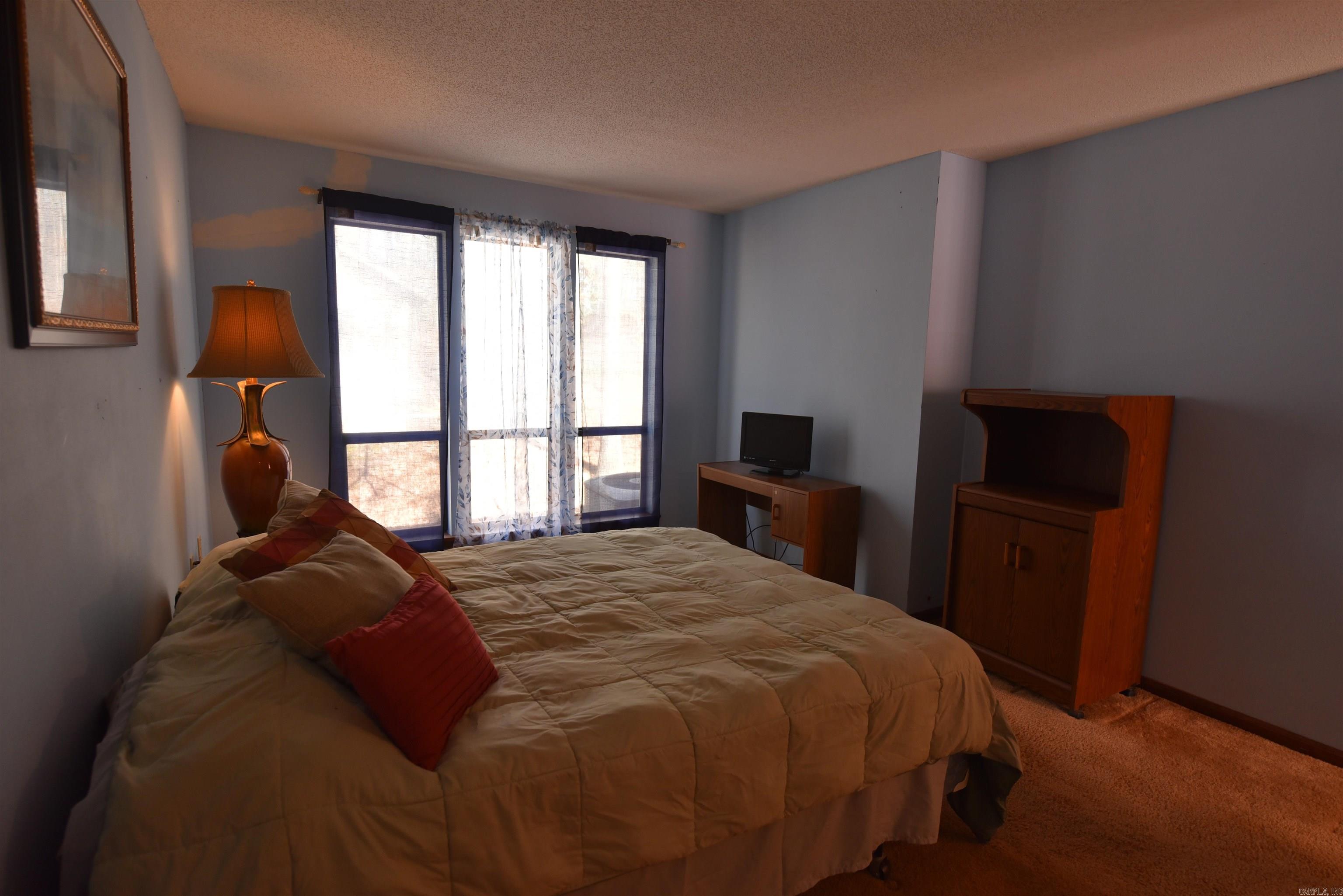 HAMILTON HILLS - Residential