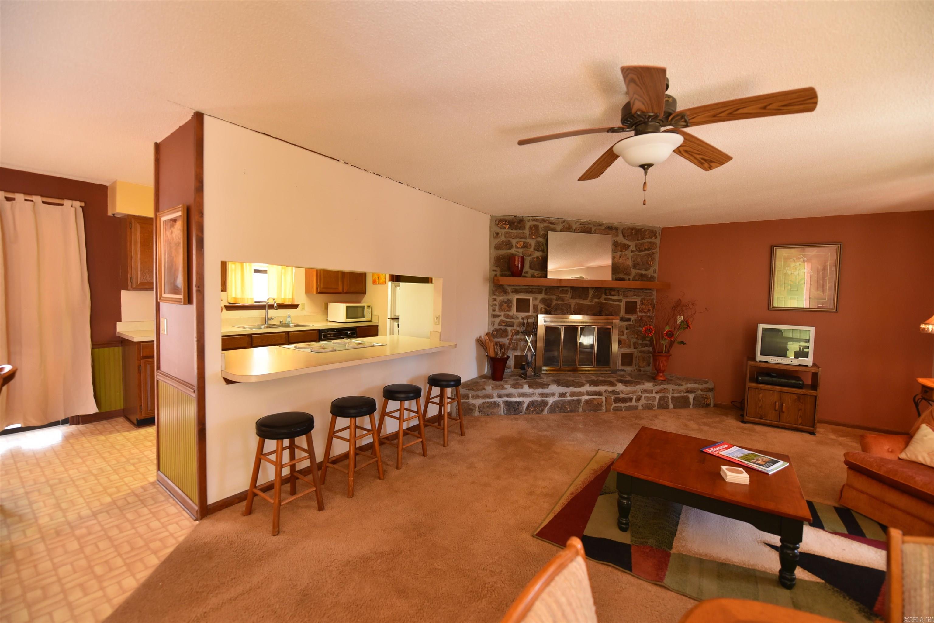 HAMILTON HILLS - Residential