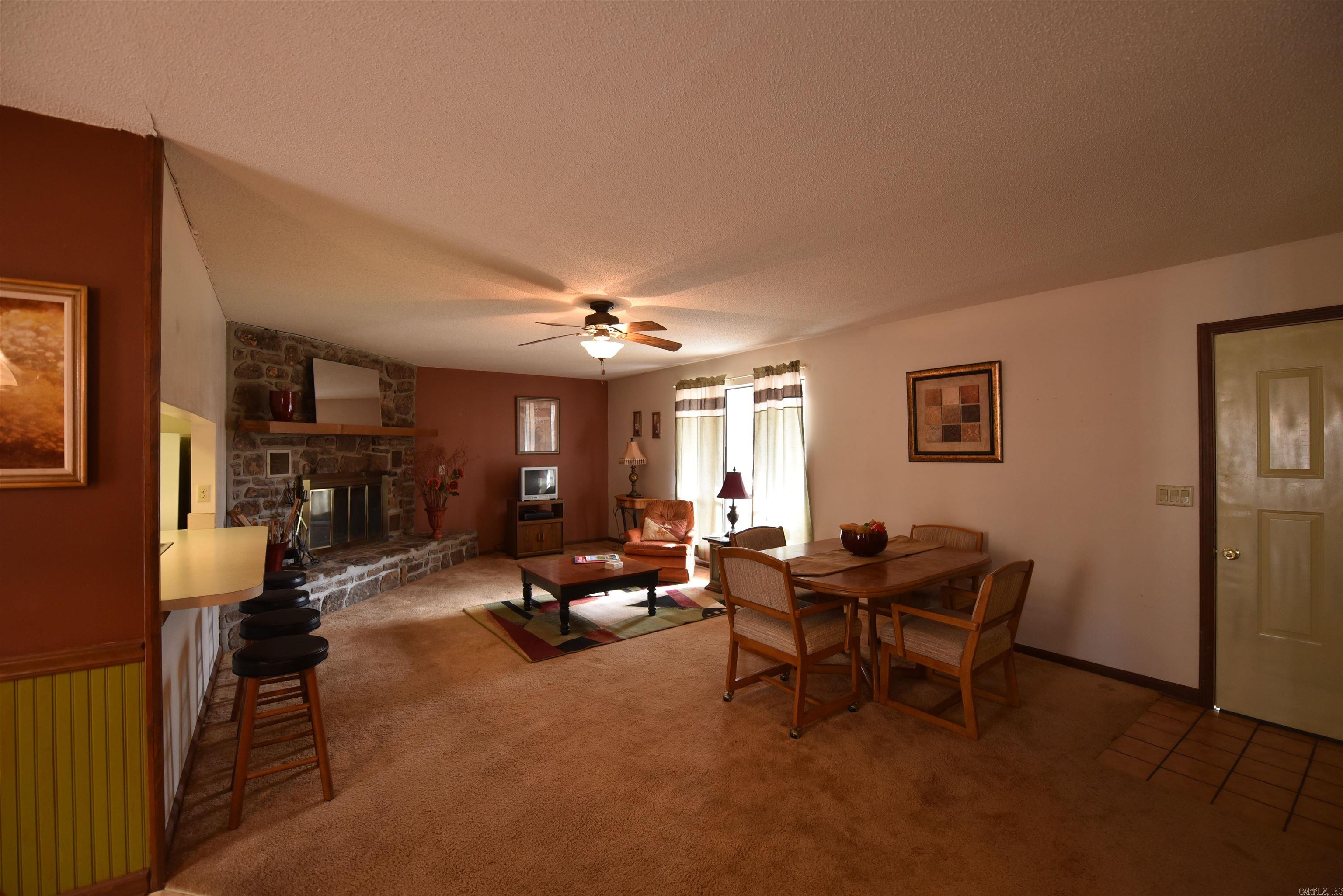 HAMILTON HILLS - Residential