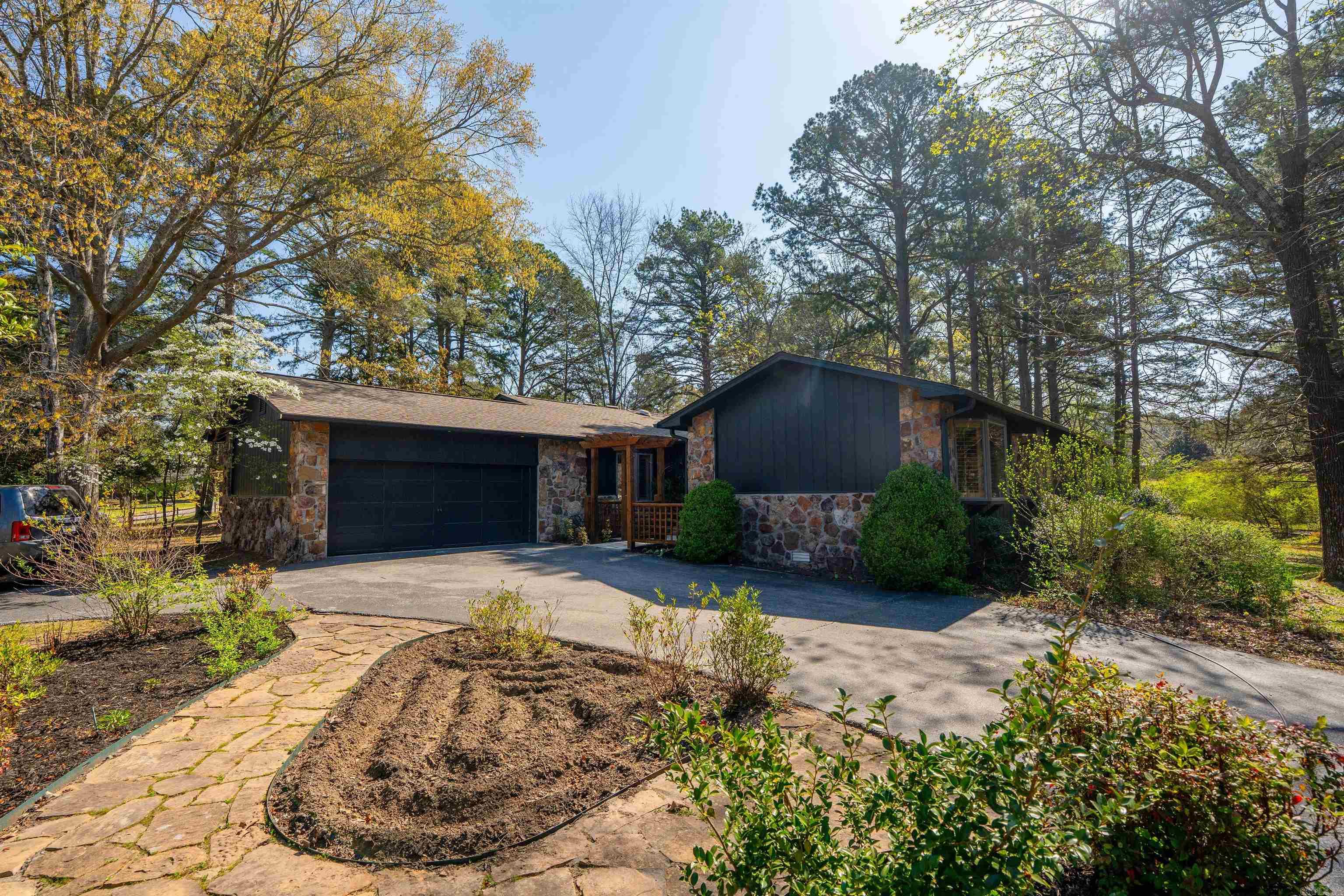 Riviera Estates - Residential