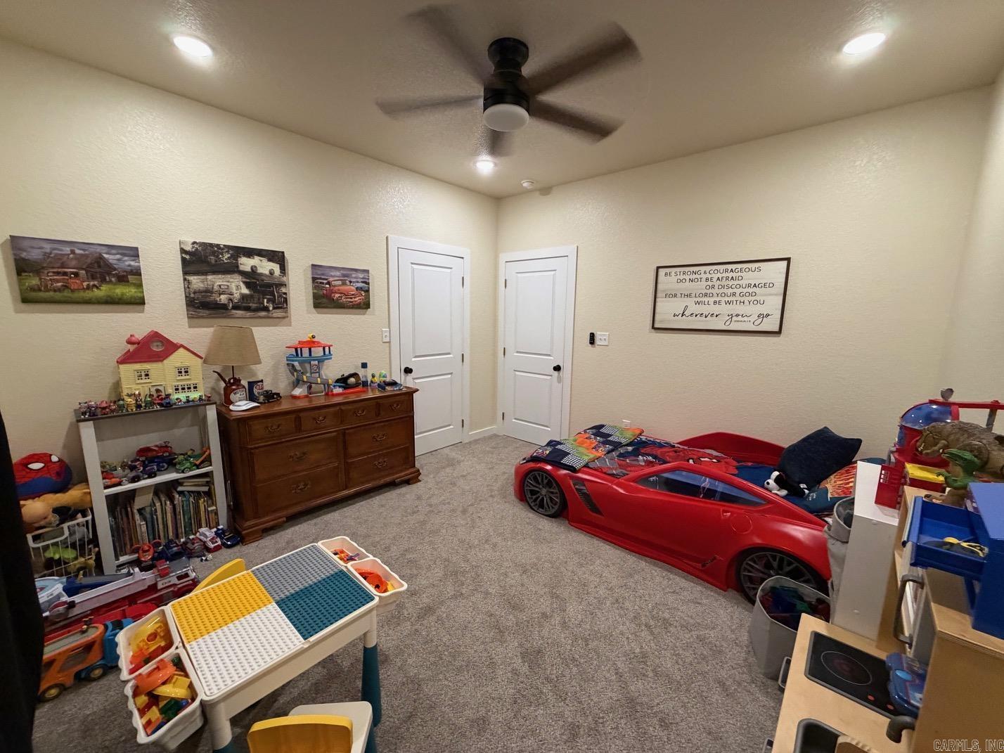 CADRON CREEK ESTATES - Residential